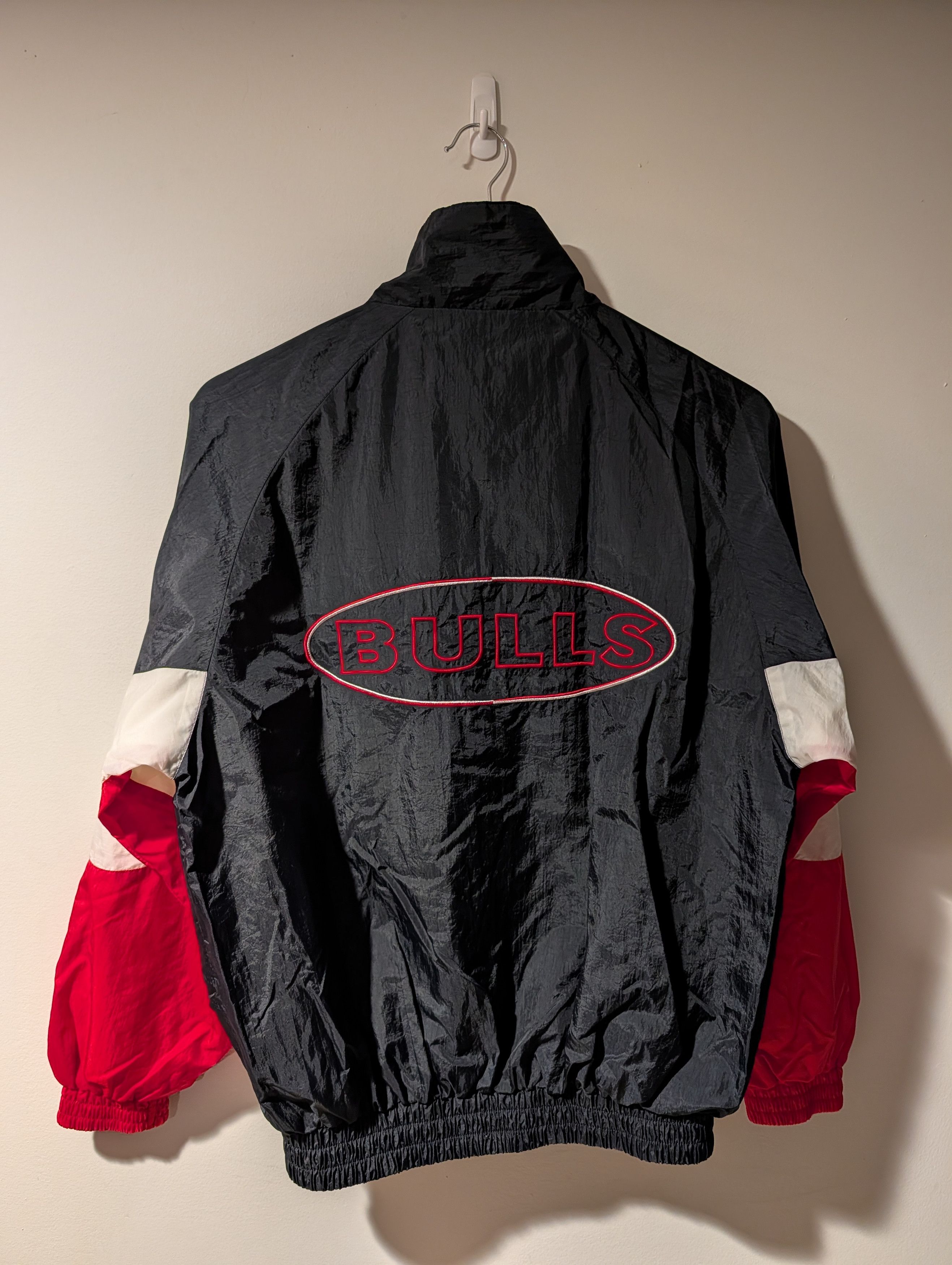 NBA Vintage 90s Chicago Bulls Logo KIDS Large Windbreaker Jacket Size US L / EU 52-54 / 3 - 6 Thumbnail