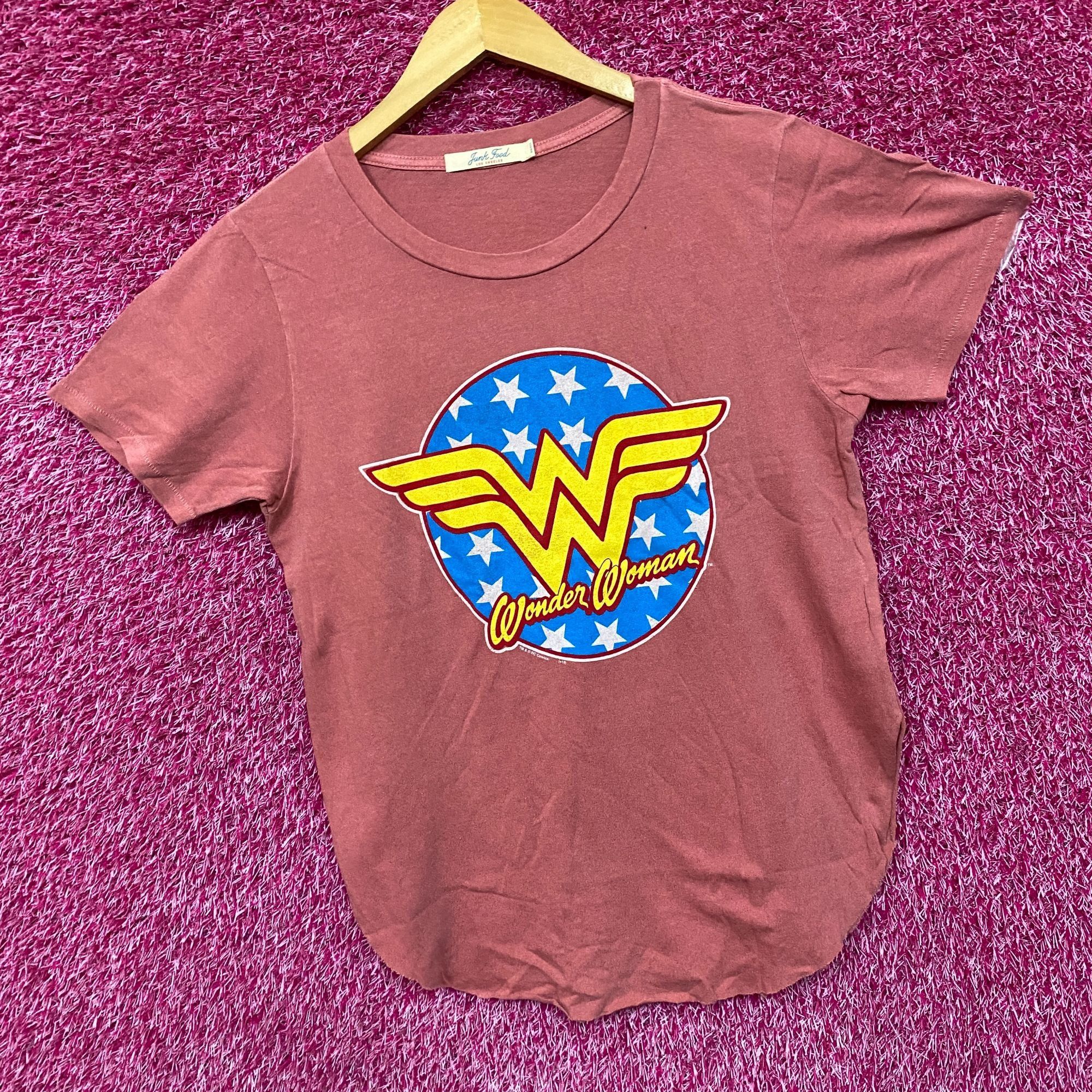 Junk Food DC Wonder Woman Logo Graphic Design T-Shirt Small Size S / US 4 / IT 40 - 3 Thumbnail