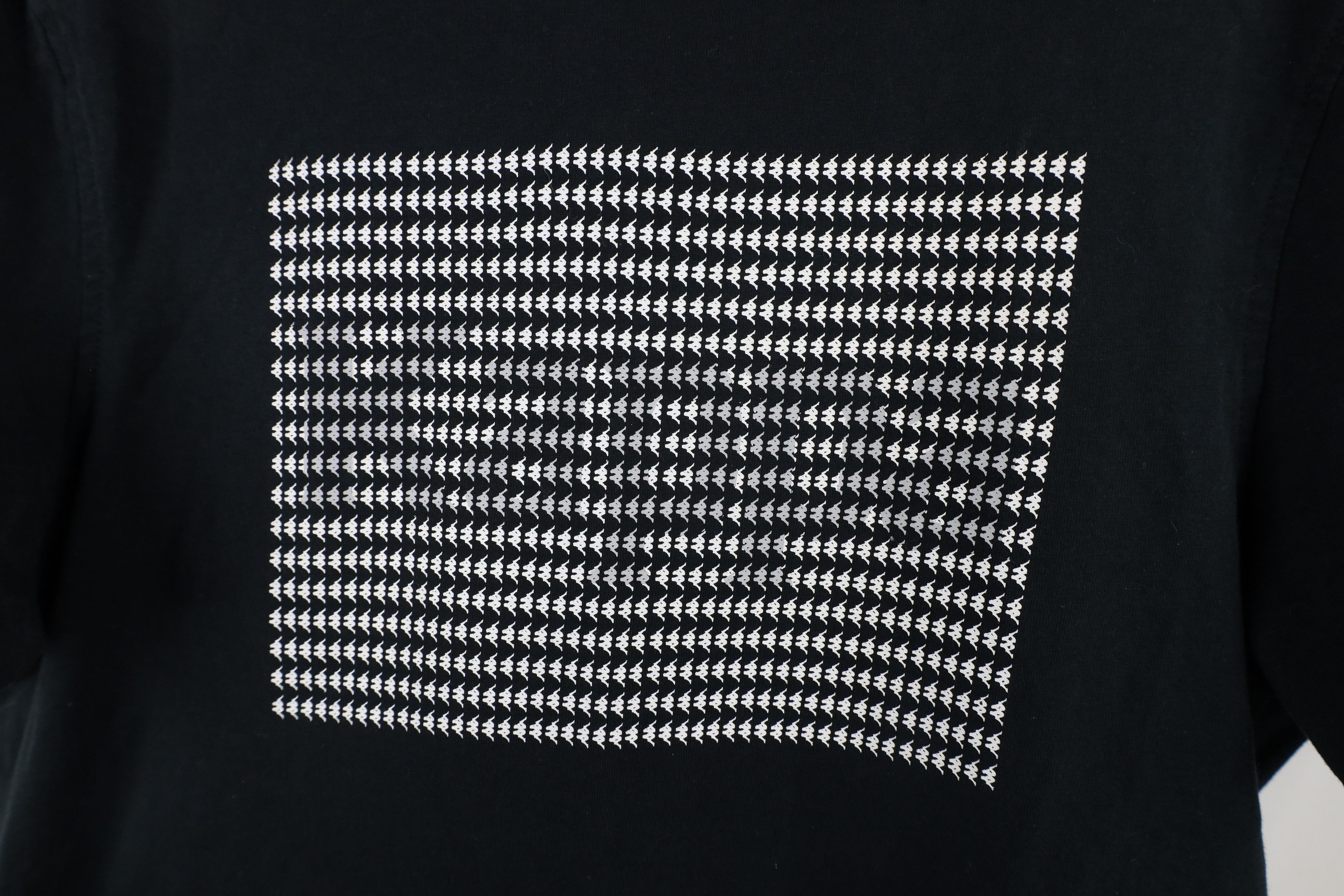 Kappa × Vintage Vintage Kappa Spell Out Trippy Logo Soccer Football T-Shirt Size US S / EU 44-46 / 1 - 4 Thumbnail