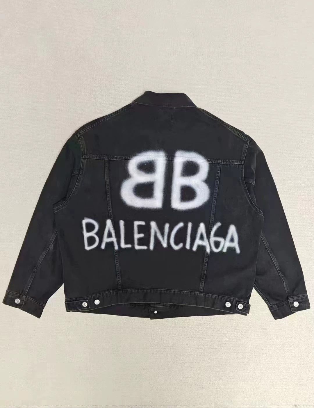 Balenciaga Balenciaga 22ss spray painted graffiti double B night light denim jacket Size US XS / EU 42 / 0 - 1 Thumbnail