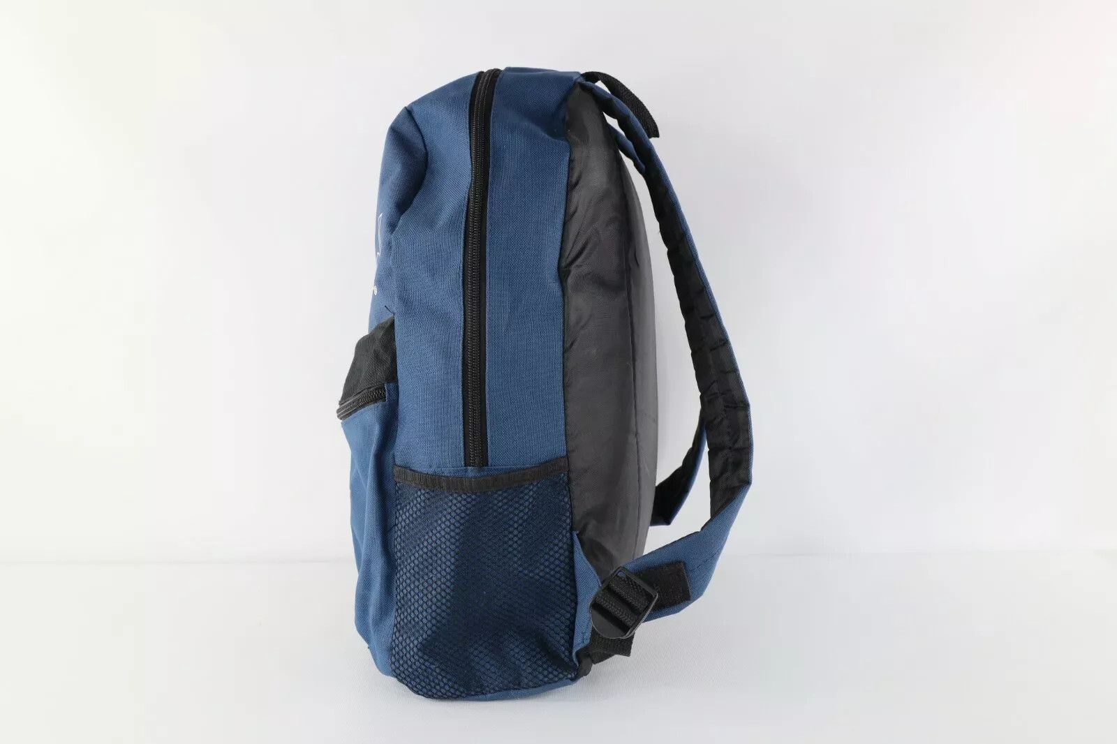 Vintage Vintage 90s University of Michigan Spell Out Backpack Bag Size ONE SIZE - 10 Thumbnail