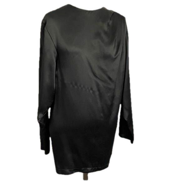 Vintage Vintage 80s Black Long Sleeve Batwing Satin Blouse - M Size M / US 6-8 / IT 42-44 - 1 Thumbnail