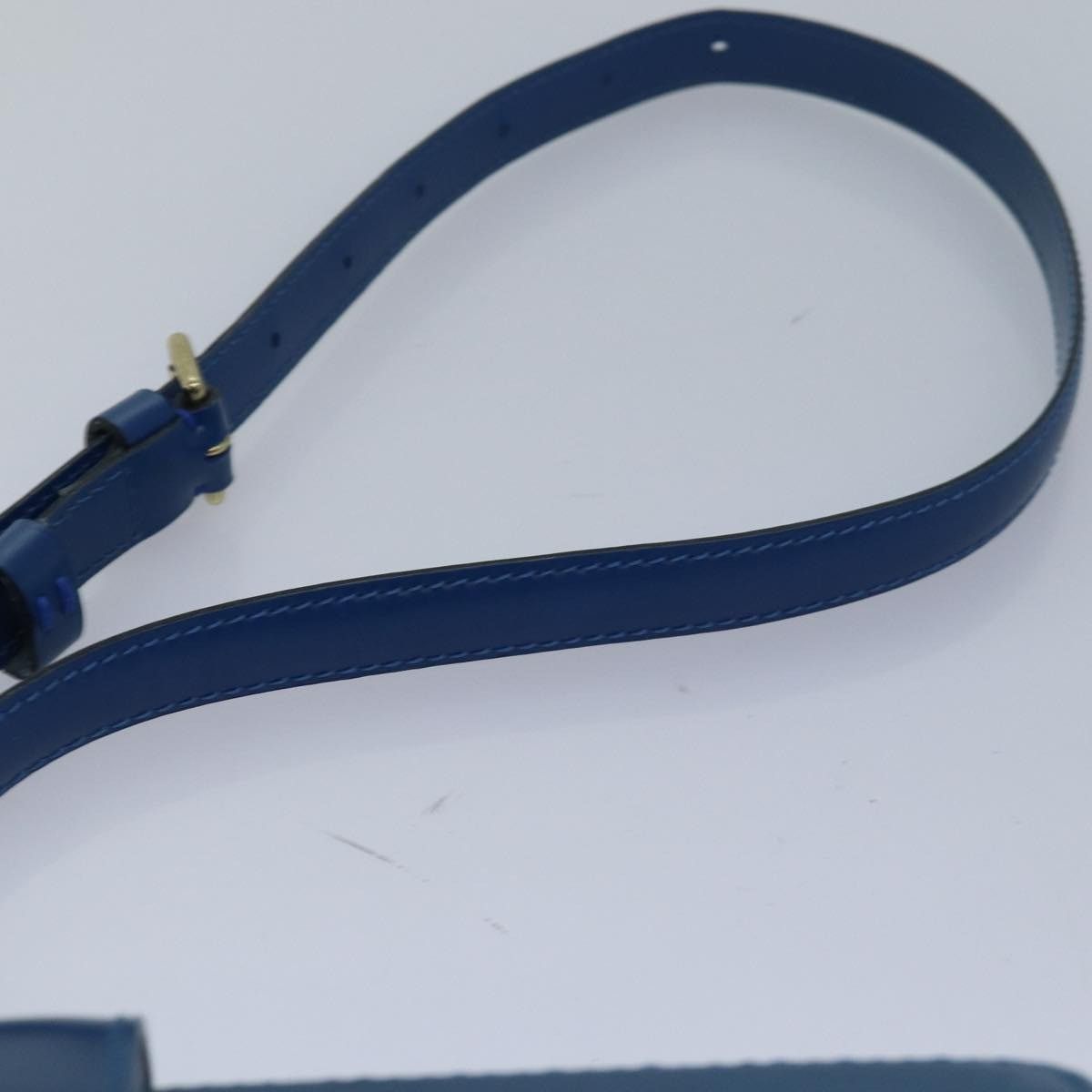 Louis Vuitton LOUIS VUITTON Epi Capuchin Shoulder Bag Blue M52345 Size ONE SIZE - 14 Thumbnail