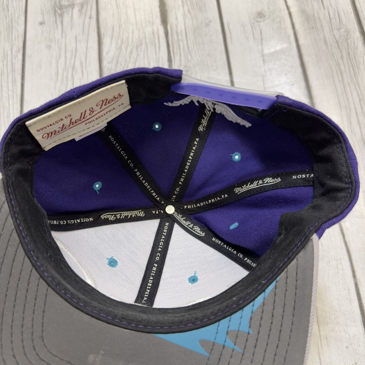 Jordan Brand × Mitchell & Ness Air Jordan 5 Grape hat Size ONE SIZE - 3 Thumbnail