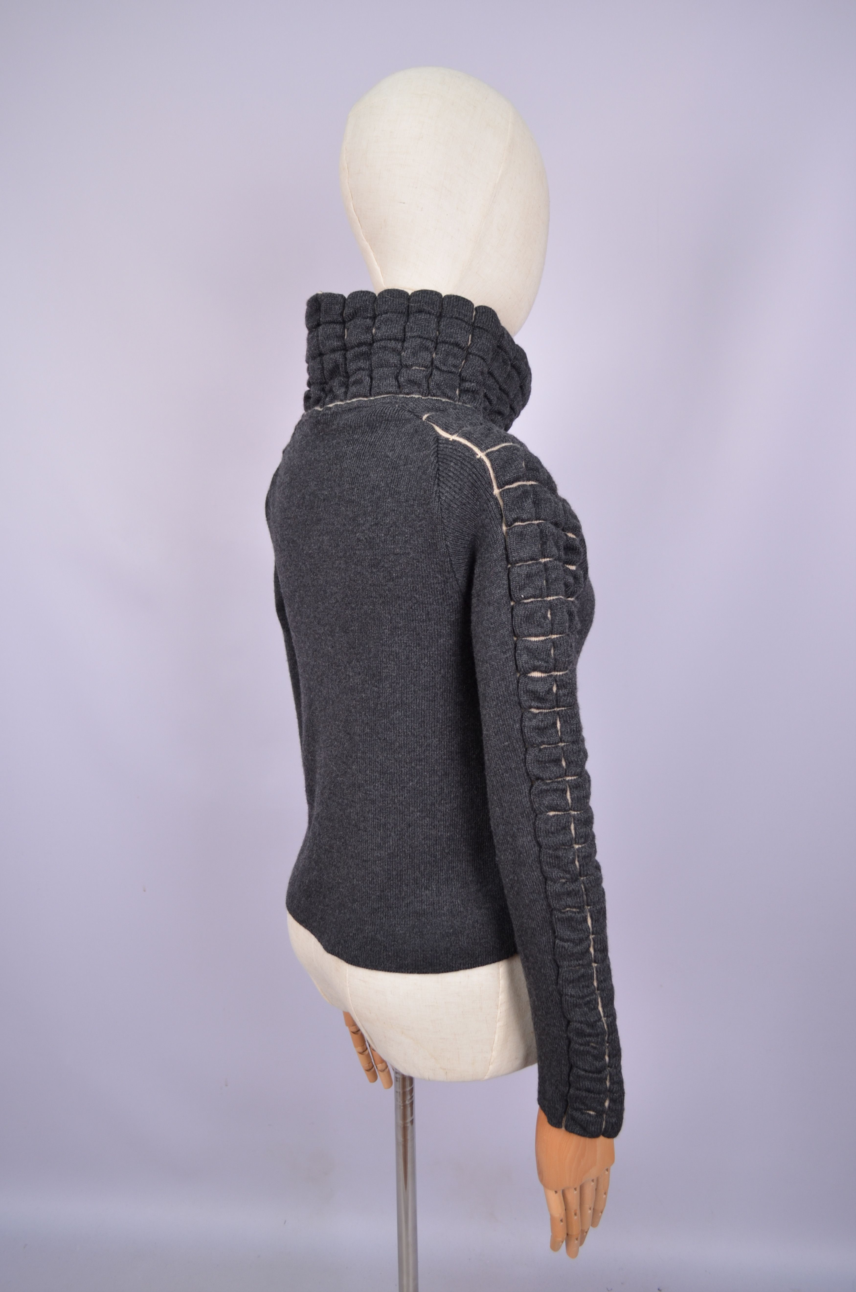 Chanel Chanel Womens Wool Sweater Knit Size FR40 M Medium LOGO CC Size M / US 6-8 / IT 42-44 - 15 Thumbnail