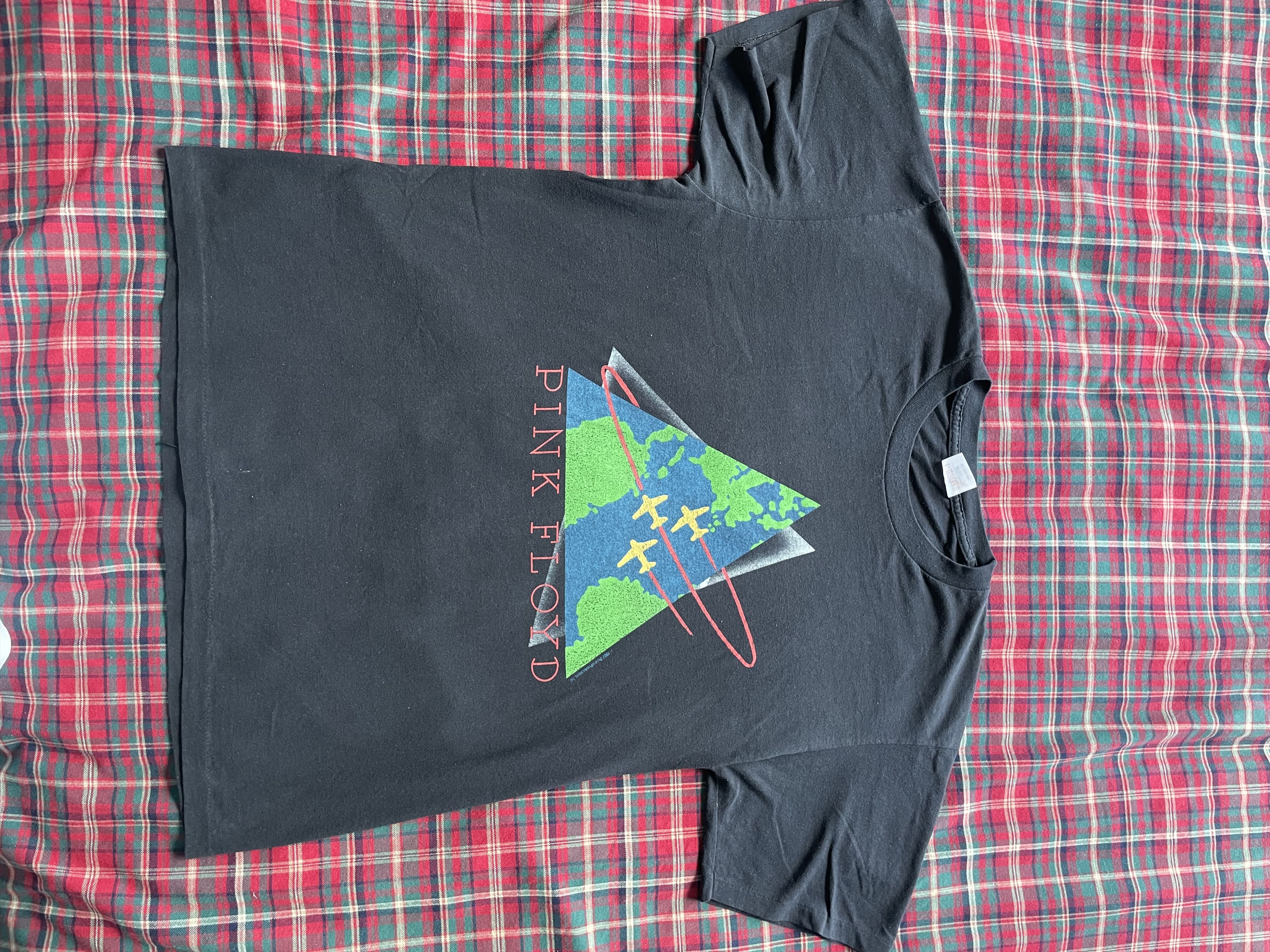 image of Vintage Pink Floyd 1988 World Tour Tee in Black, Men's (Size XL)