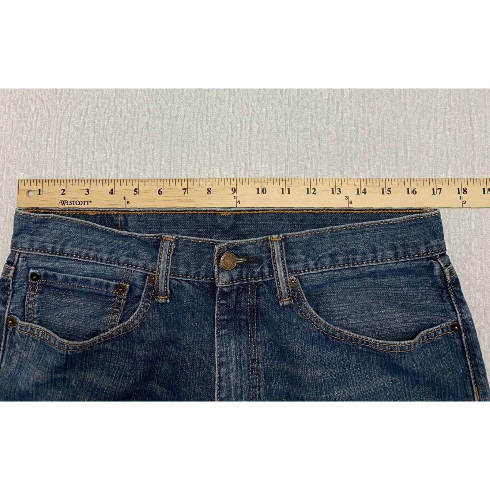 Levi's VINTAGE Levi's 505 Regular Fit Jeans Men’s 34x34 Blue Whiskers 90s Cowboy USA 5-Pocket Denim Straight Solid Medium Wash - Mens Size US 34 / EU 50 - 6 Thumbnail