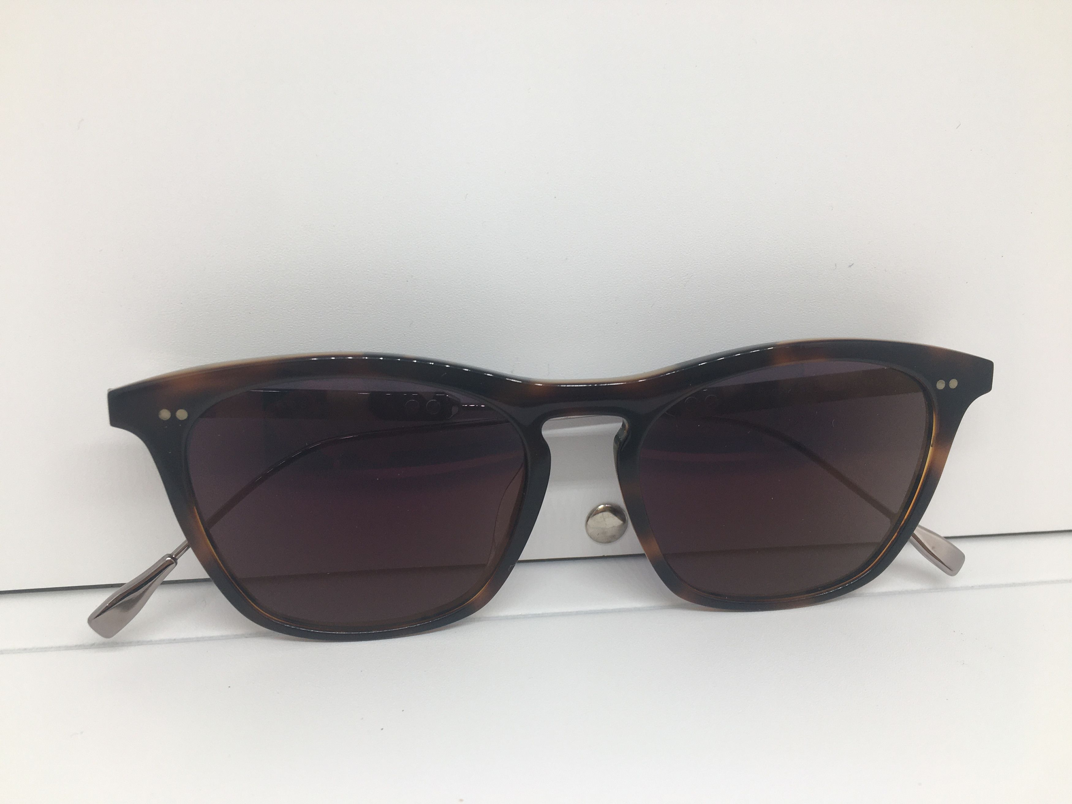 Other TOD's Tortoise Keyhole Bridge Sunglasses Frame Size ONE SIZE - 8 Thumbnail