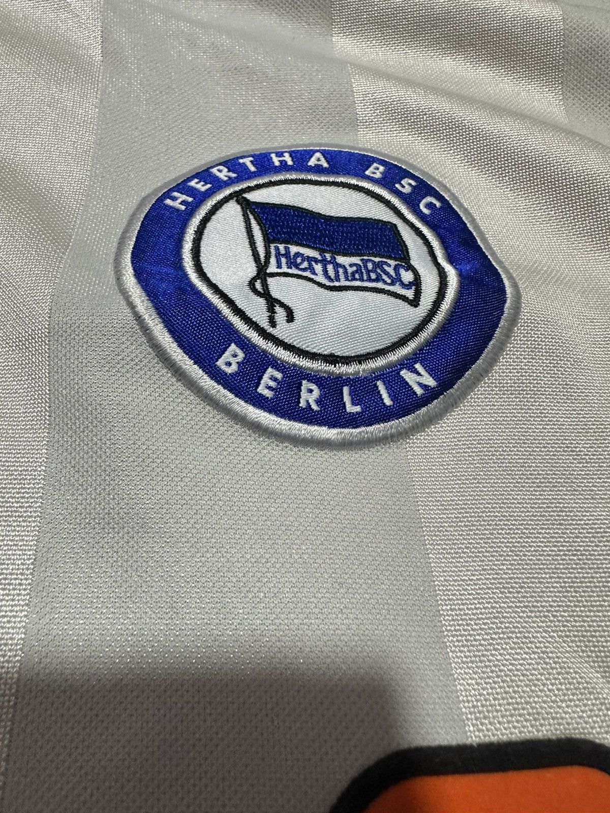 Vintage Vtg 00-01 heartha berlin away footbal jersey Size US L / EU 52-54 / 3 - 6 Thumbnail
