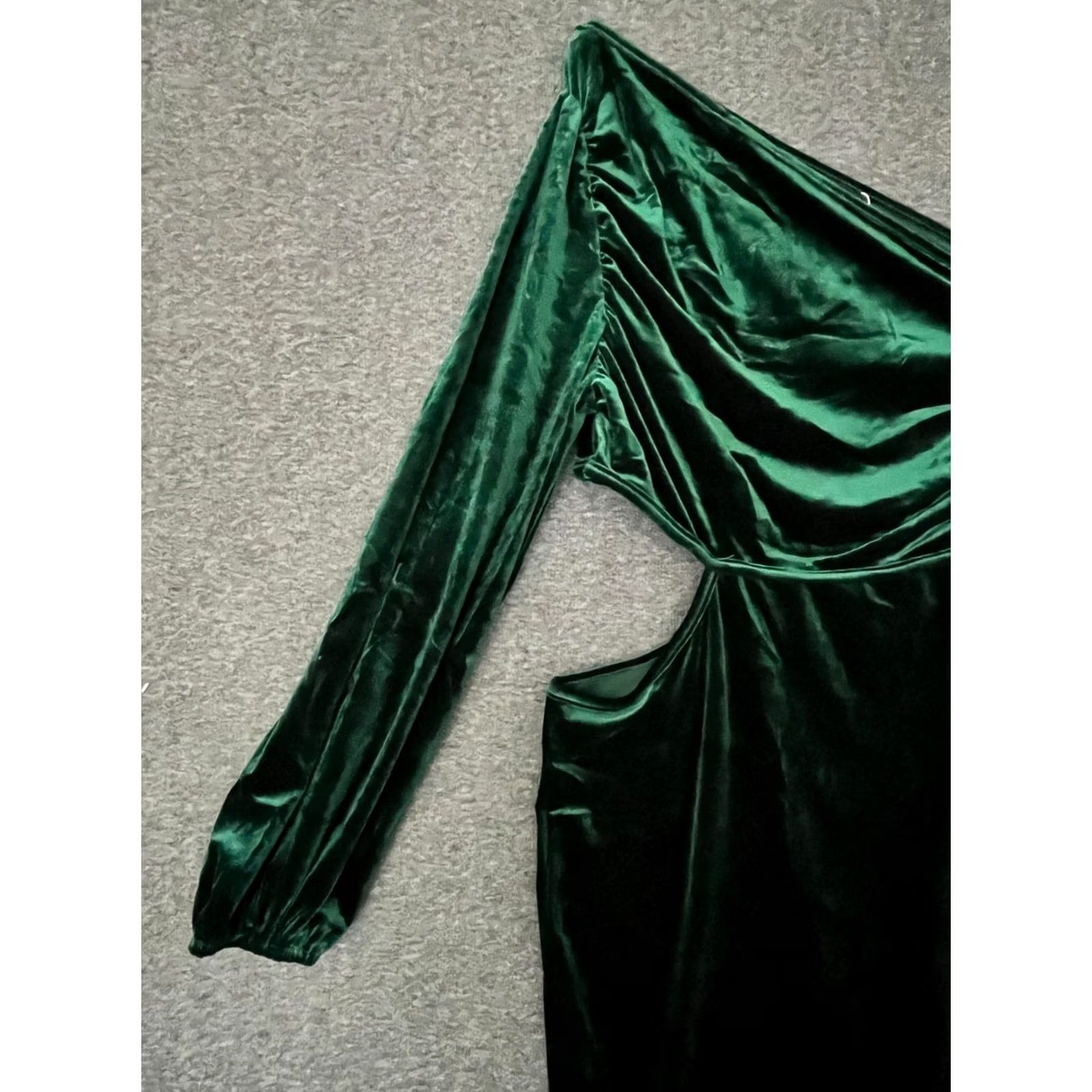 Vintage Simplee Hunter Green Velour One Shoulder Cutout Mini Dress M Women) Size M / US 6-8 / IT 42-44 - 3 Thumbnail