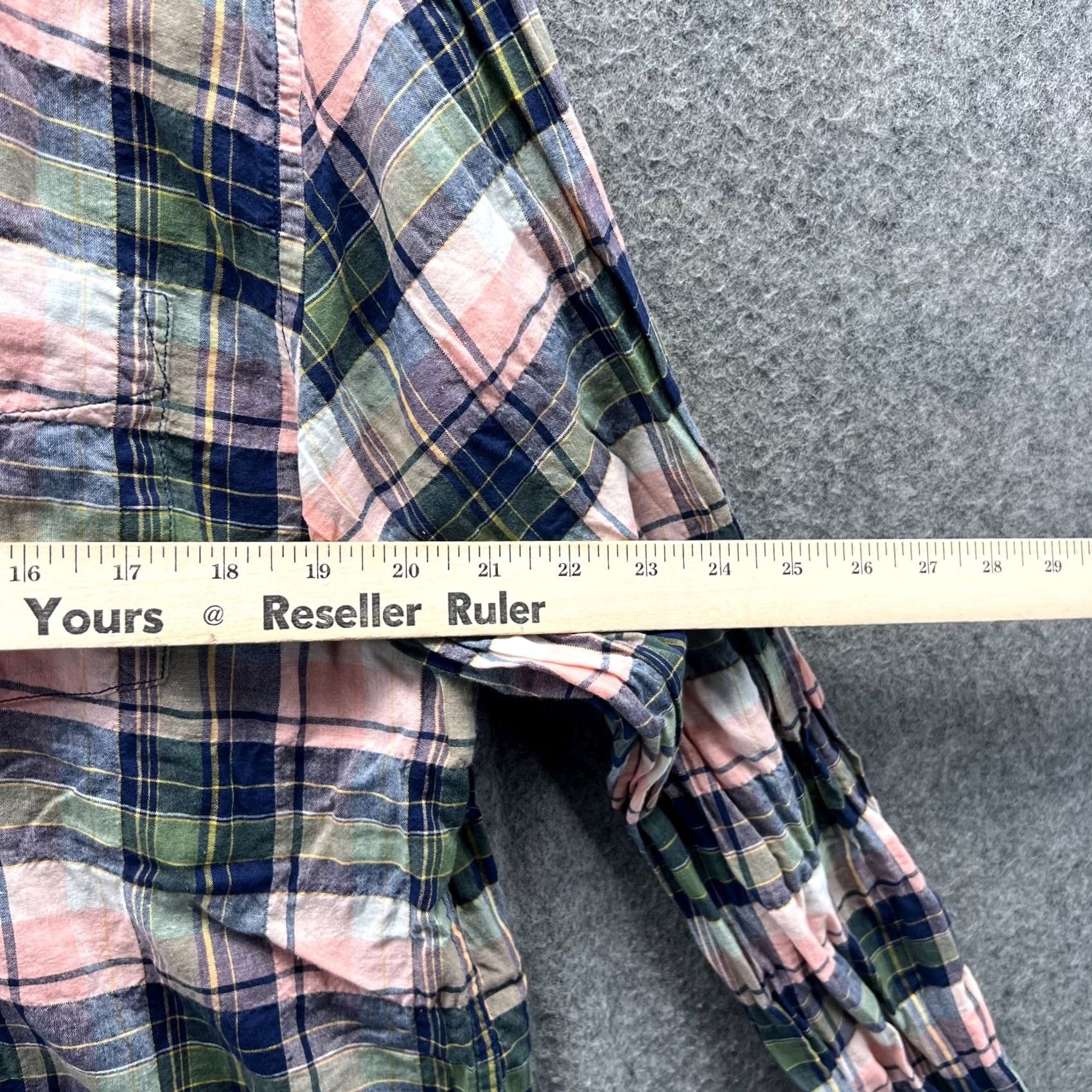 Banana Republic Banana Republic Shirt Men Large Blue Pink Plaid Button-Down Untucked Slim Cotton Shirt Size US L / EU 52-54 / 3 - 7 Thumbnail