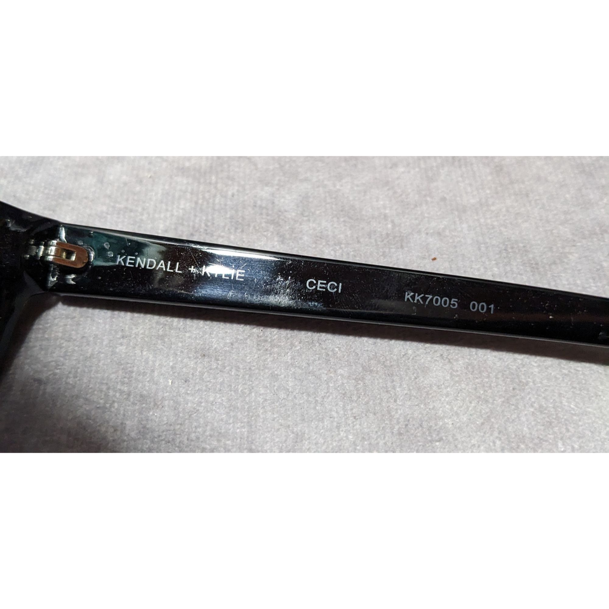 Kendall And Kylie Kendall & Kylie Gothic Black Ceci Cateye Sunglasses Size ONE SIZE - 7 Thumbnail