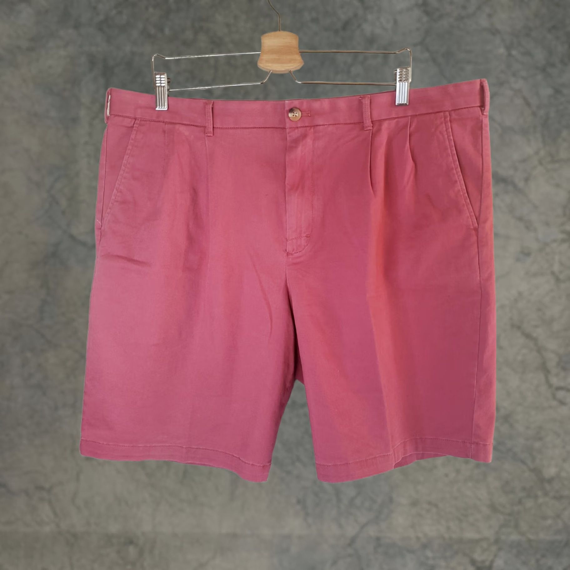 Izod Mens IZOD Saltwater Casual Shorts 40 x9.5 Cotton Stretch Pleated Front Light Red Size US 40 / EU 56 - 1 Thumbnail