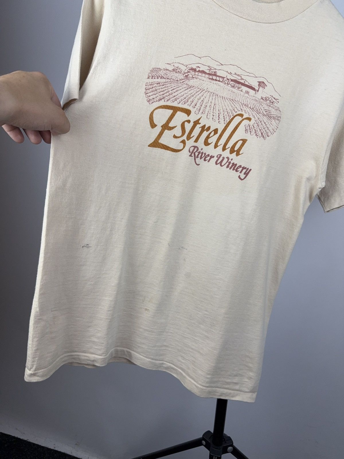 Vintage 80s Vintage Hanes Beefy-T Estrella Winery USA Made Tee Size US S / EU 44-46 / 1 - 3 Thumbnail