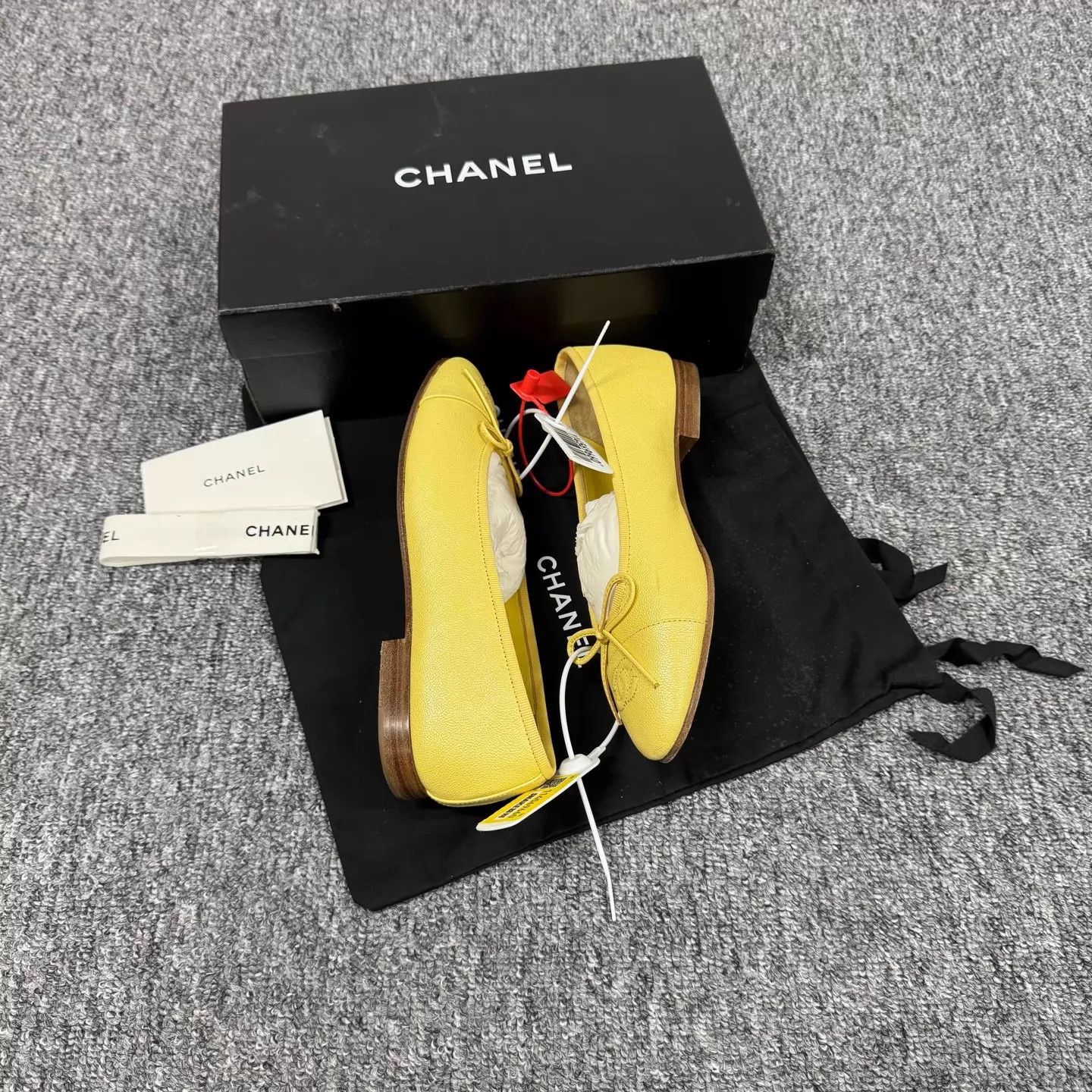 Chanel Chanel Yellow Round Toe Bow Flat Ballet Flats Size 39 97 New Size US 10 / IT 40 - 4 Thumbnail