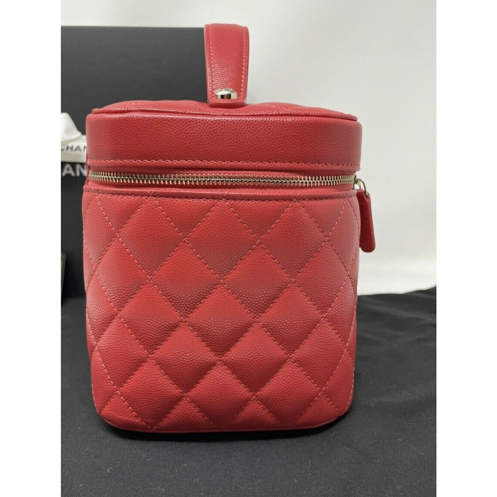 Chanel Chanel Vanity Caviar Leather Cosmetic Satchel Bag Red Size ONE SIZE - 6 Thumbnail