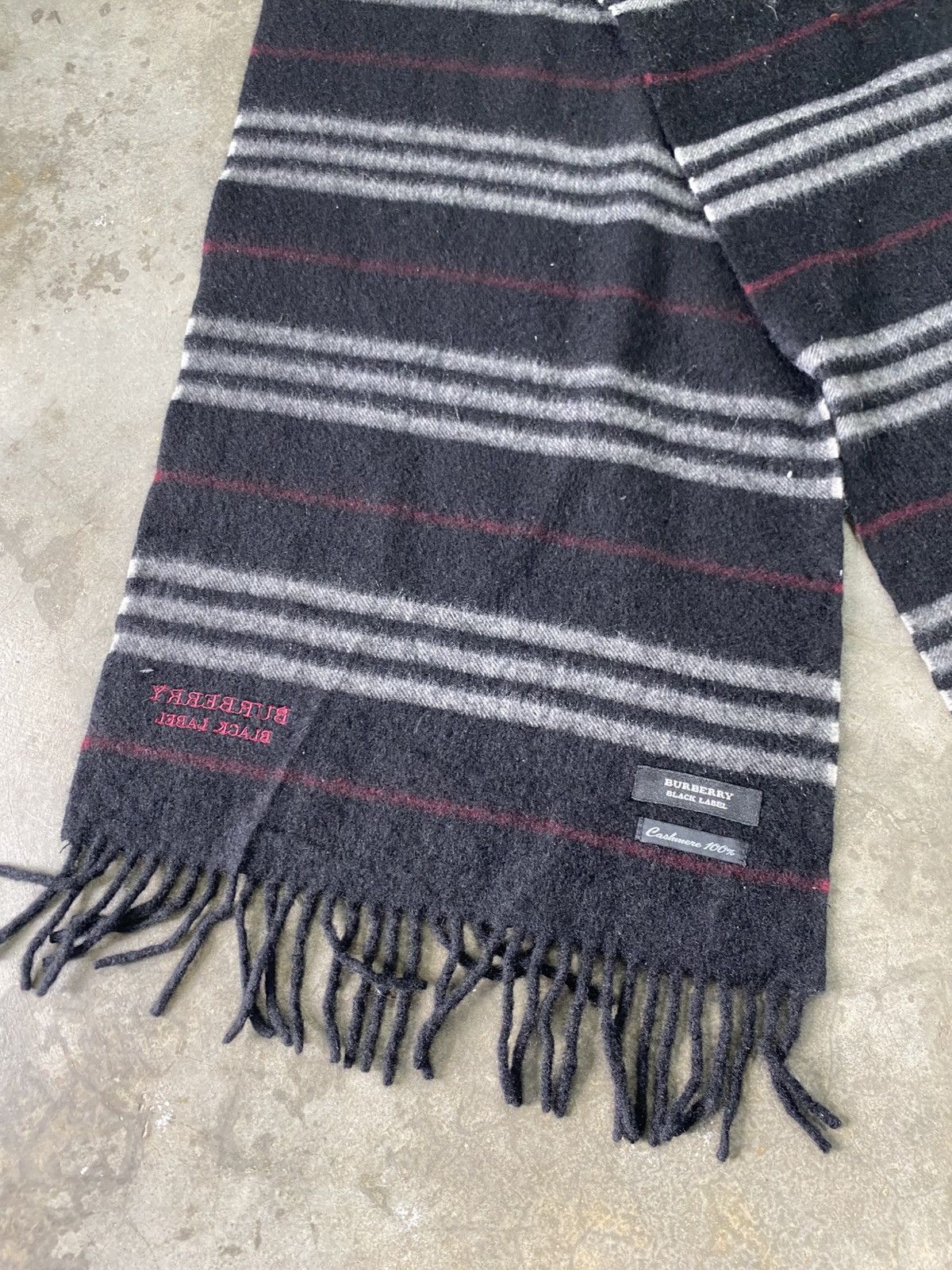 Burberry Rare Burberry Black Label Cashmere Scarf Size ONE SIZE - 4 Thumbnail