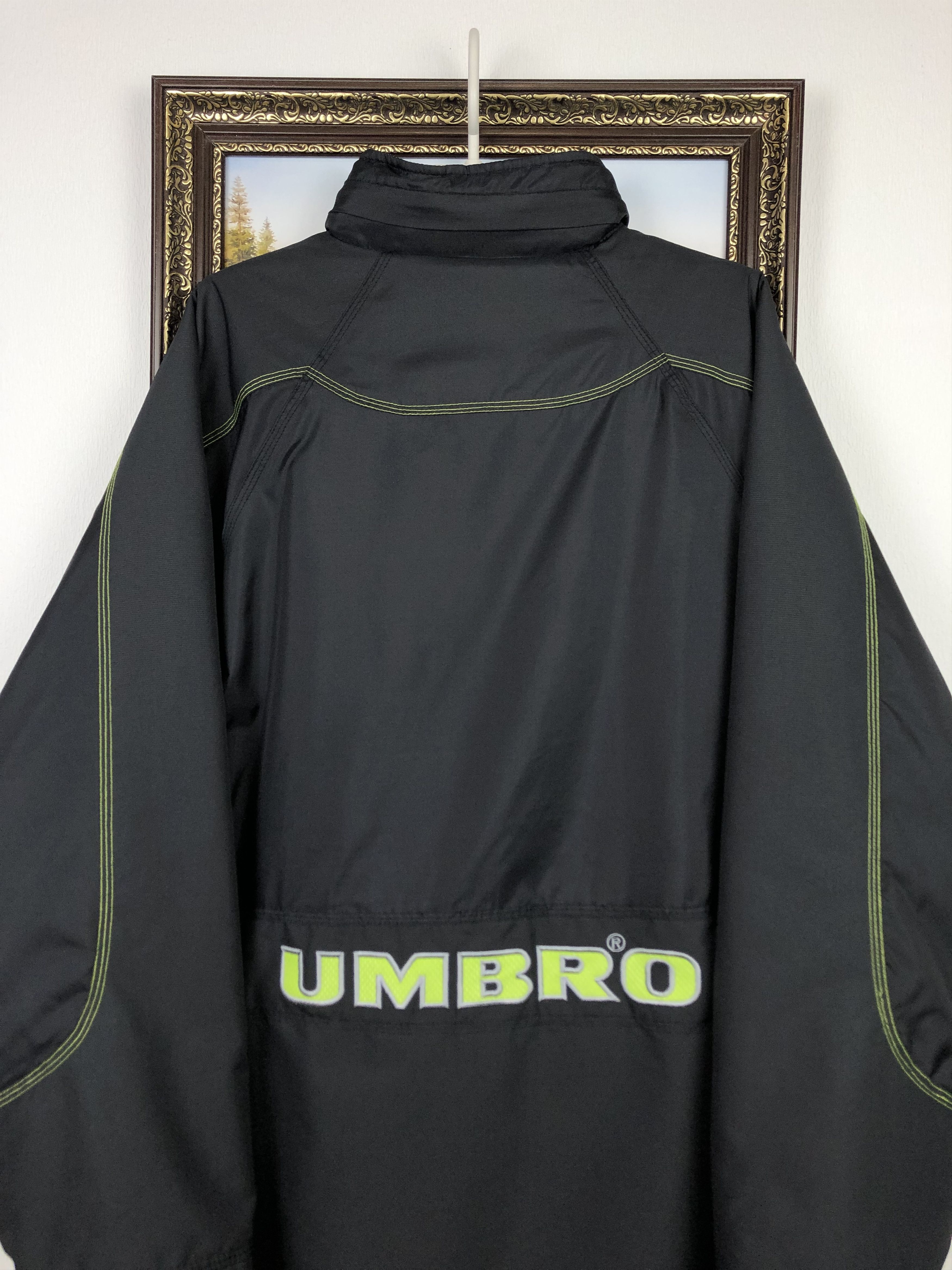 Umbro Vintage Celtic Football Padded Bench Coat Jacket Soccer Size US L / EU 52-54 / 3 - 11 Thumbnail