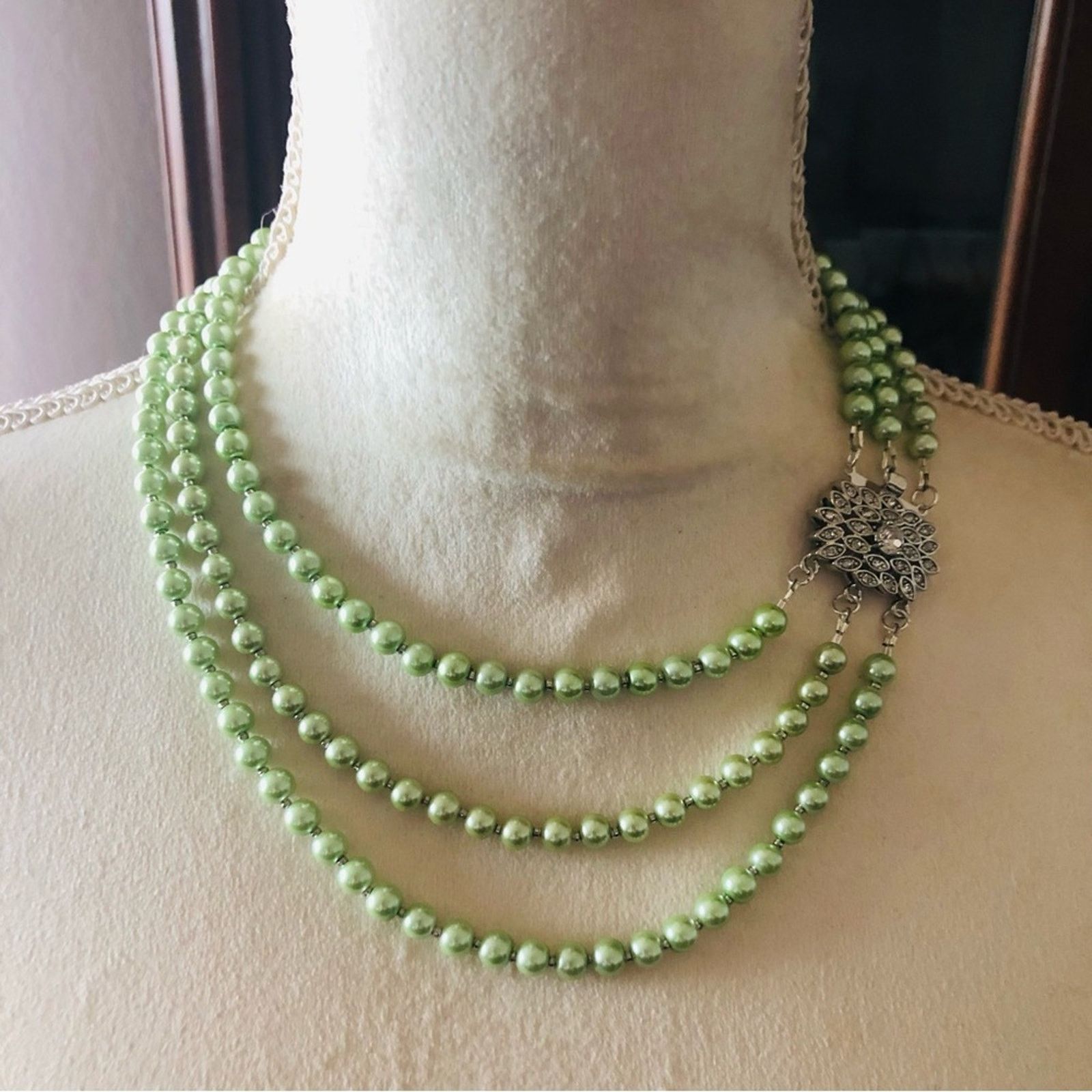Handmade Handcrafted triple strand Czech glass Pearl necklace Size ONE SIZE - 2 Thumbnail