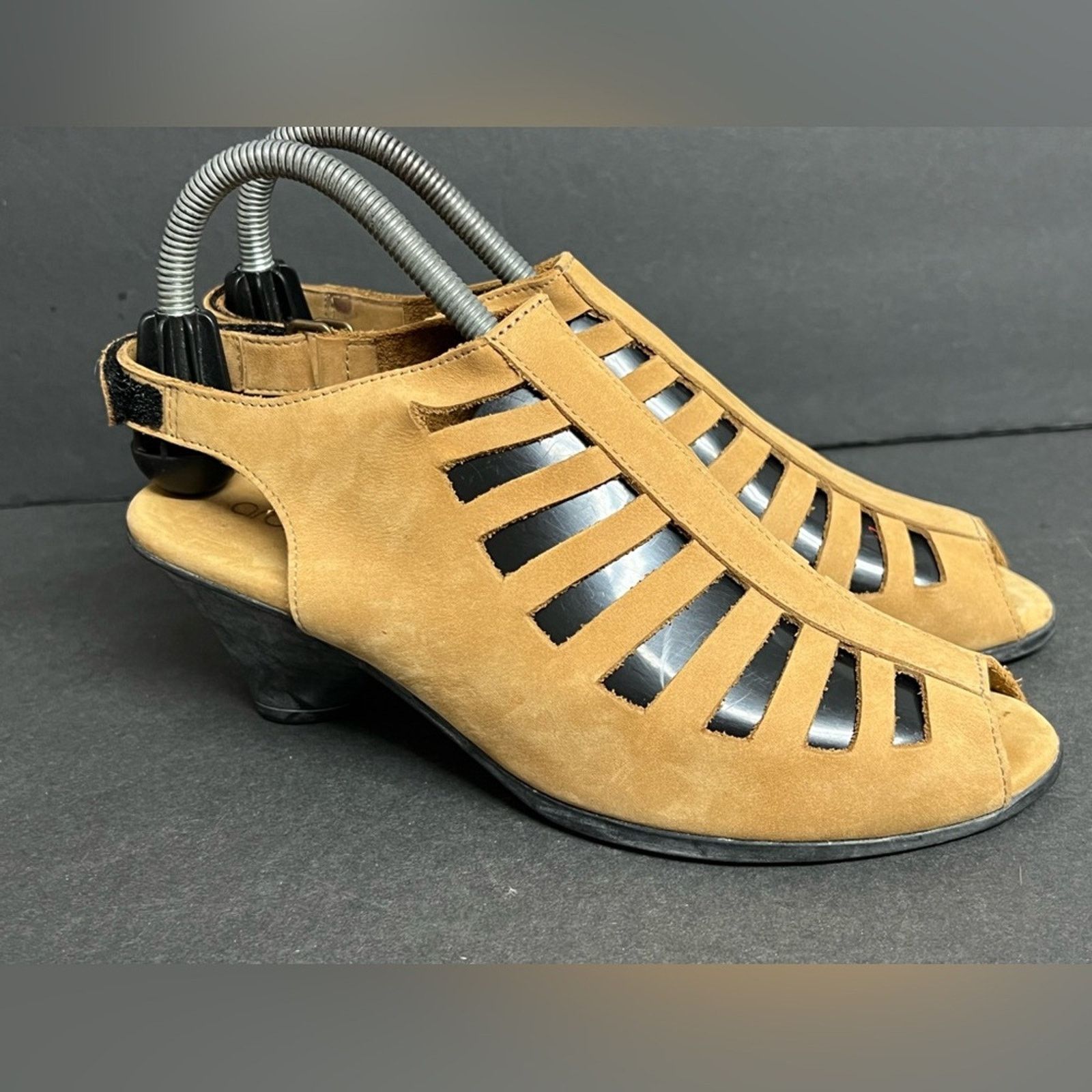 Other Arche LN Womens 39 8 Soexor Sandal Shoe Tan Leather Toe Heel Size US 8 / IT 38 - 2 Thumbnail