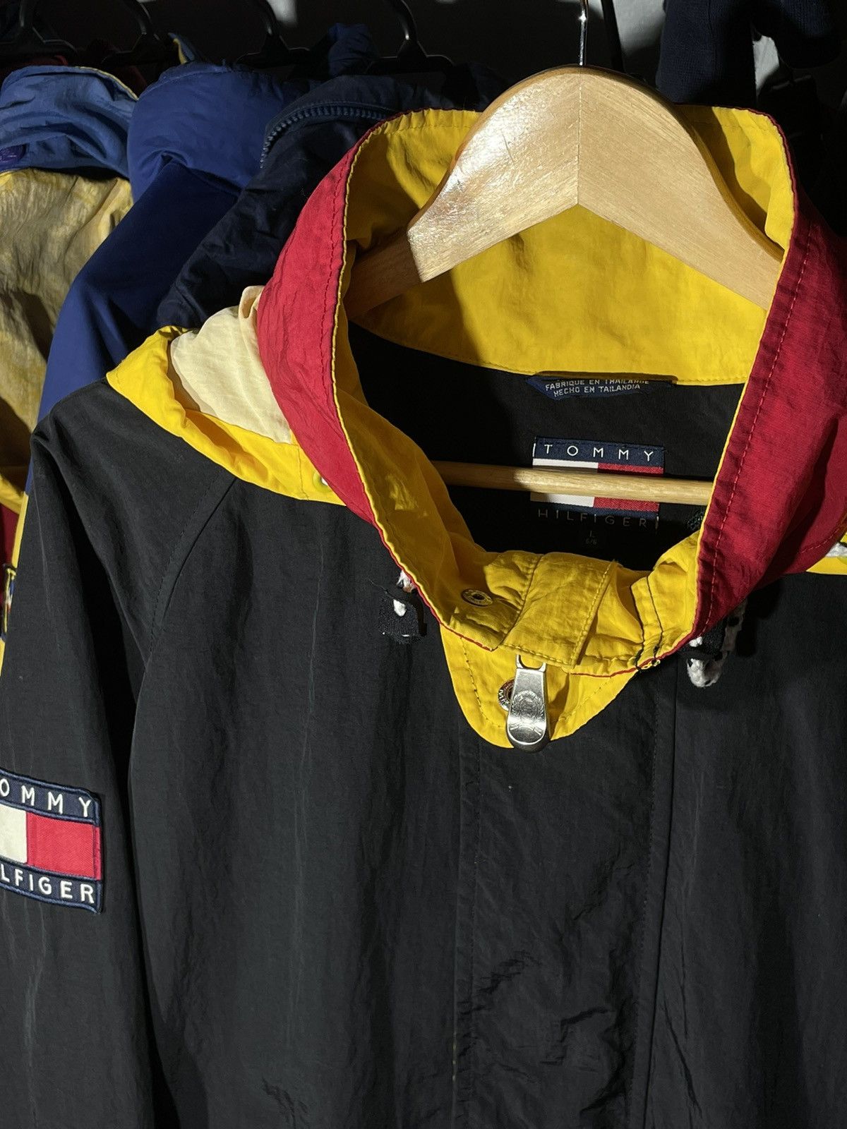 Tommy Hilfiger × Vintage Jacket Tommy Hilfiger Spell Out 90’s Vintage Size US L / EU 52-54 / 3 - 4 Thumbnail