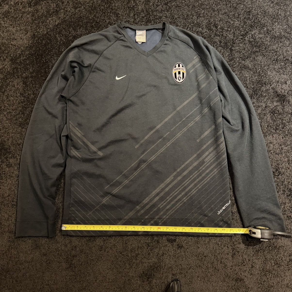Nike Nike 2008 Juventus long sleeve Size US L / EU 52-54 / 3 - 8 Thumbnail
