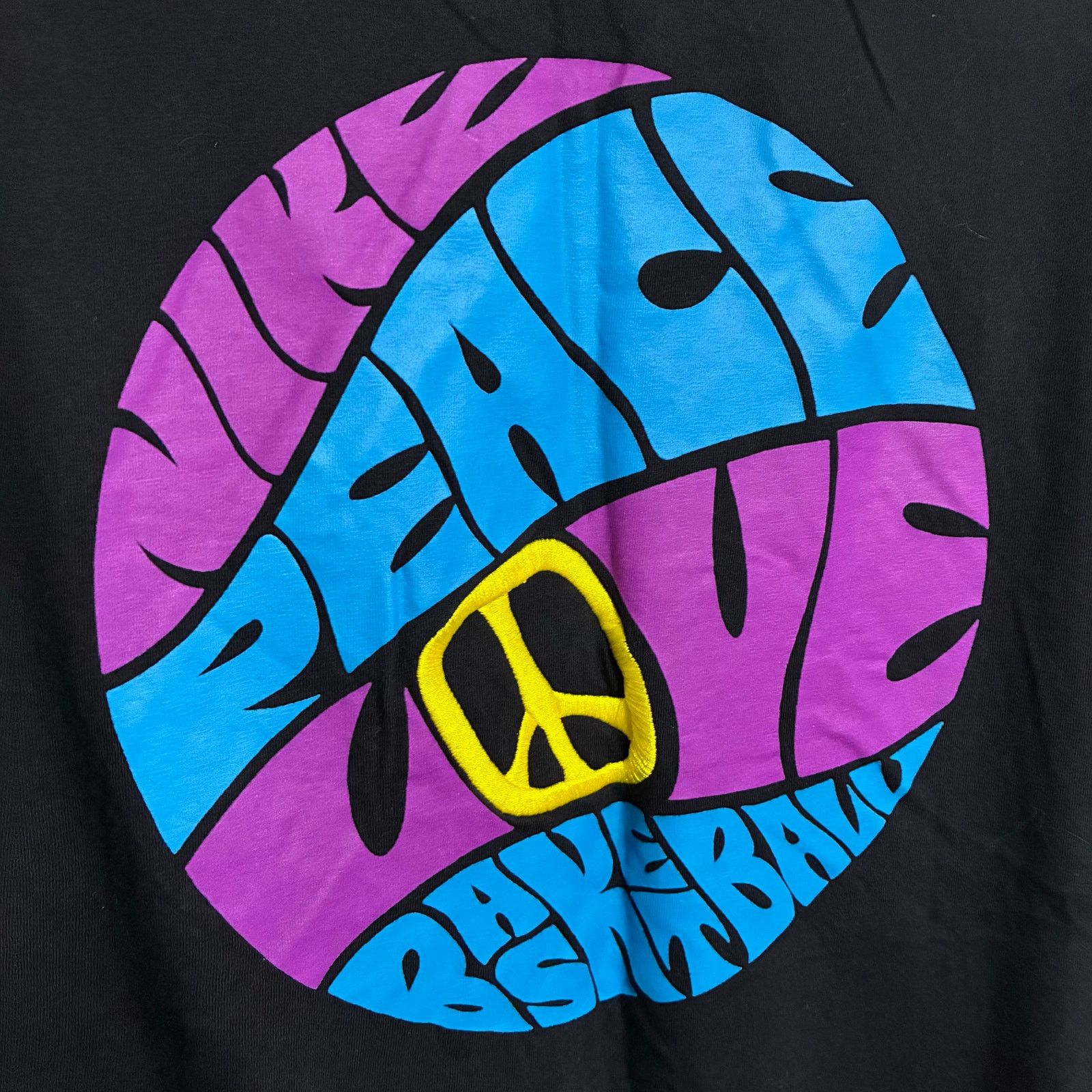 Nike Nike Peace, Love, Basketball Embroidered T-Shirt Mens XL Size US M / EU 48-50 / 2 - 5 Thumbnail