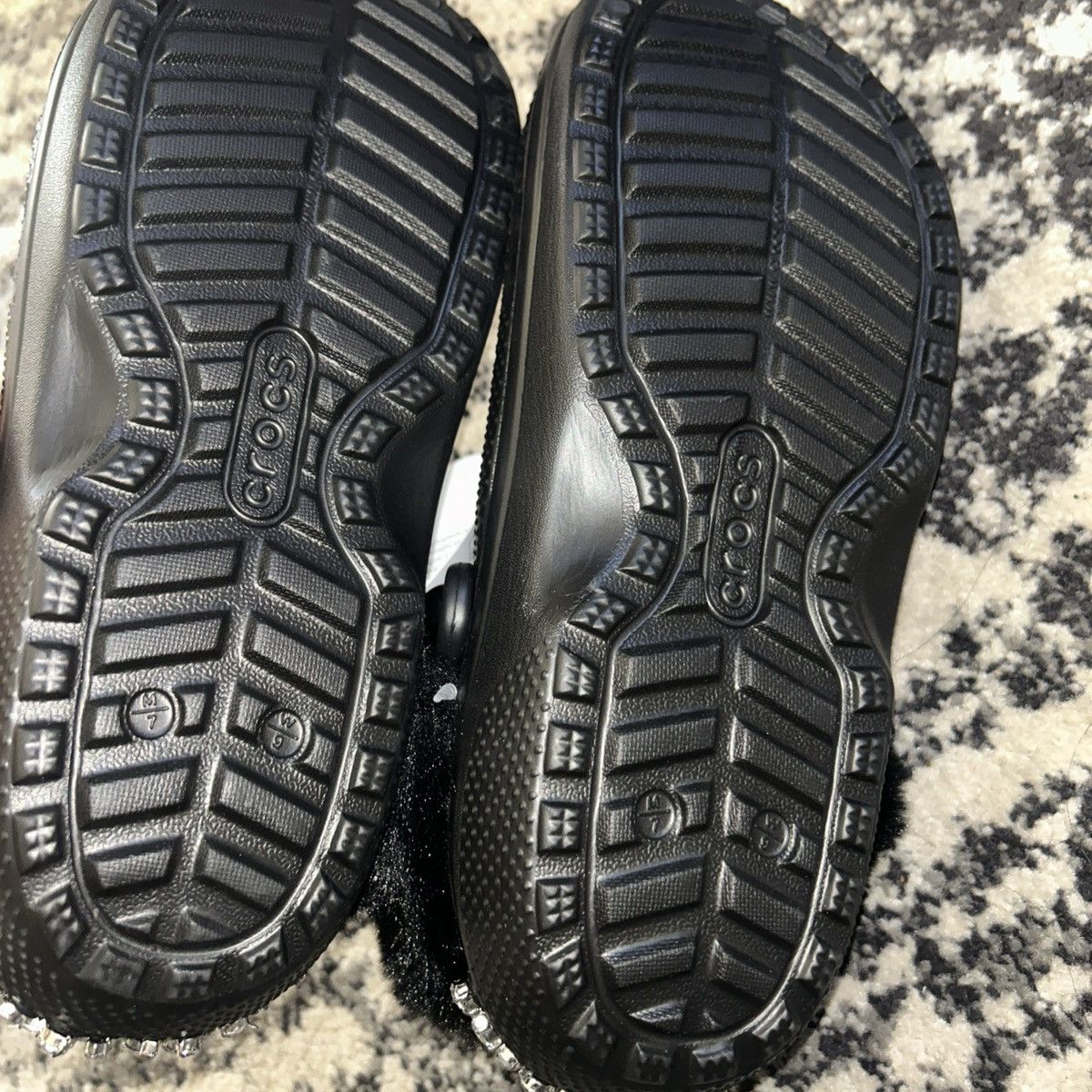 Crocs × Simone Rocha Crocs X Simone Rocha Classic Faux Fur Lined Clog Size US 9 / IT 39 - 5 Thumbnail