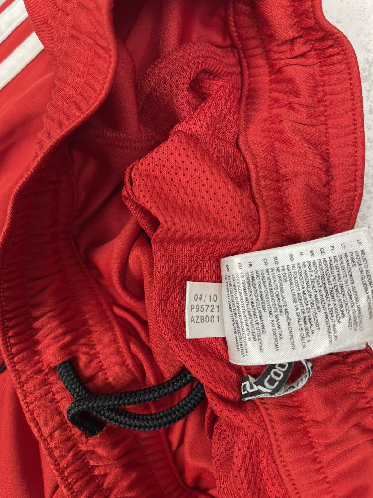 Adidas Adidas FC Bayern Munich 2010/11 Home ClimaCool Shorts Size US 34 / EU 50 - 7 Thumbnail