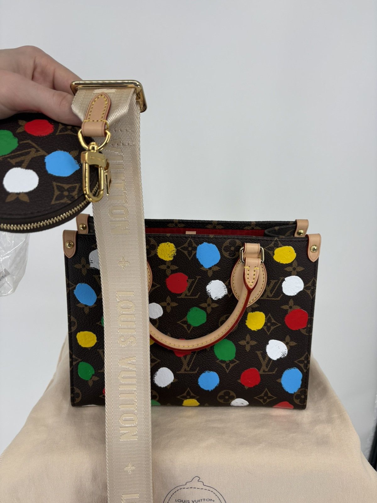 Louis Vuitton Louis Vuitton x YK OnTheGo PM Bag Size ONE SIZE - 5 Thumbnail