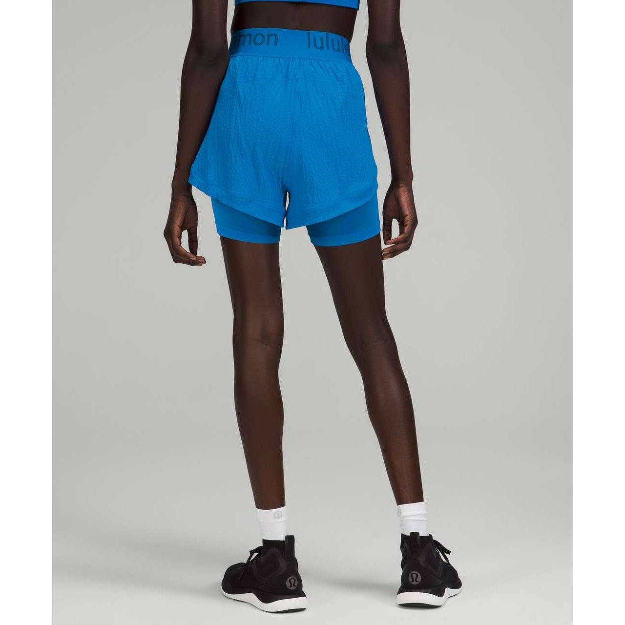 Lululemon Lululemon Blue Crinkle High Rise Short Size 4 Women's Lined Size 27" / US 4 / IT 40 - 9 Thumbnail