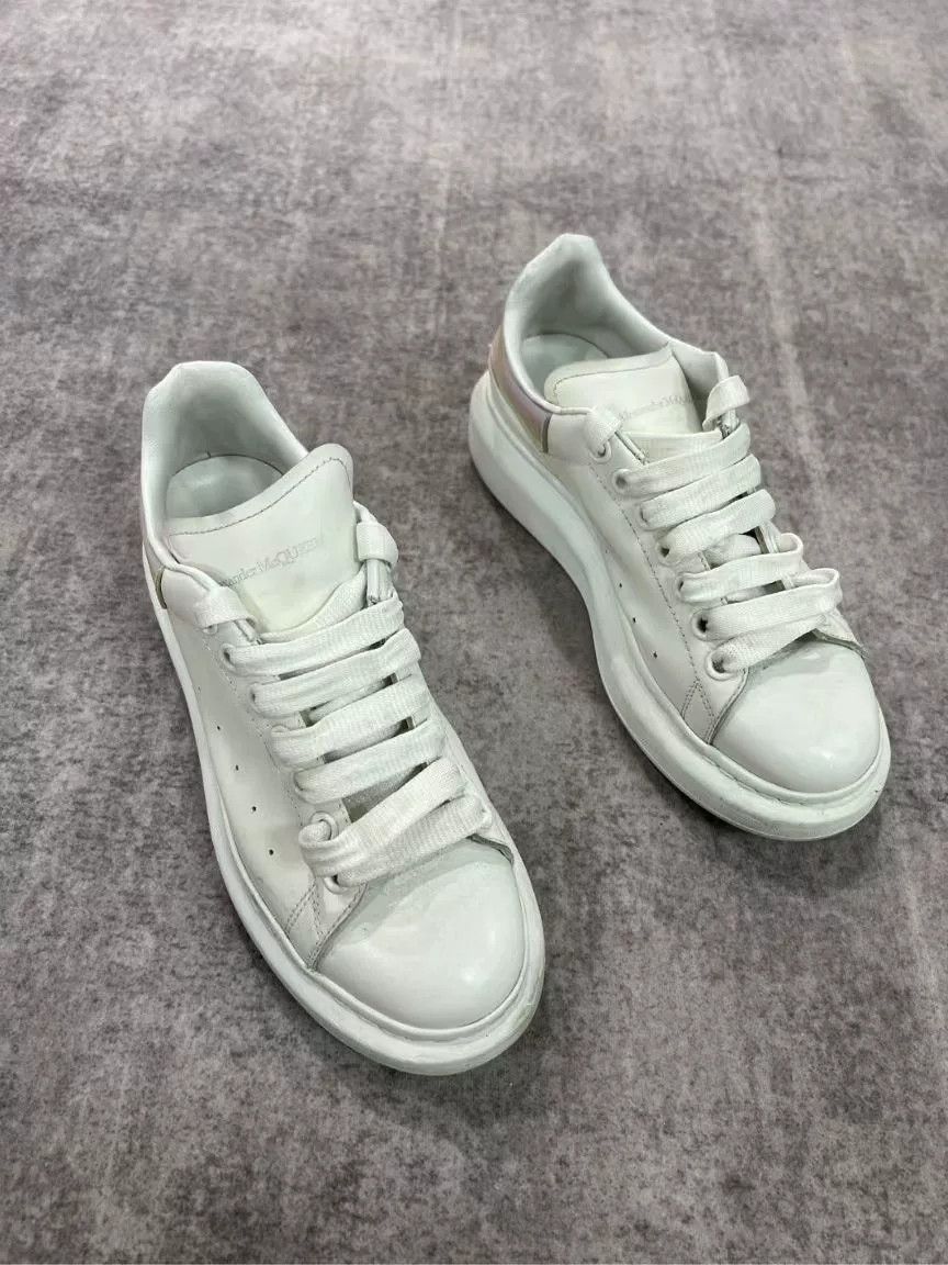 Alexander McQueen Alexander McQueen Laser Logo White Sneakers Size US 7.5 / IT 37.5 - 1 Thumbnail