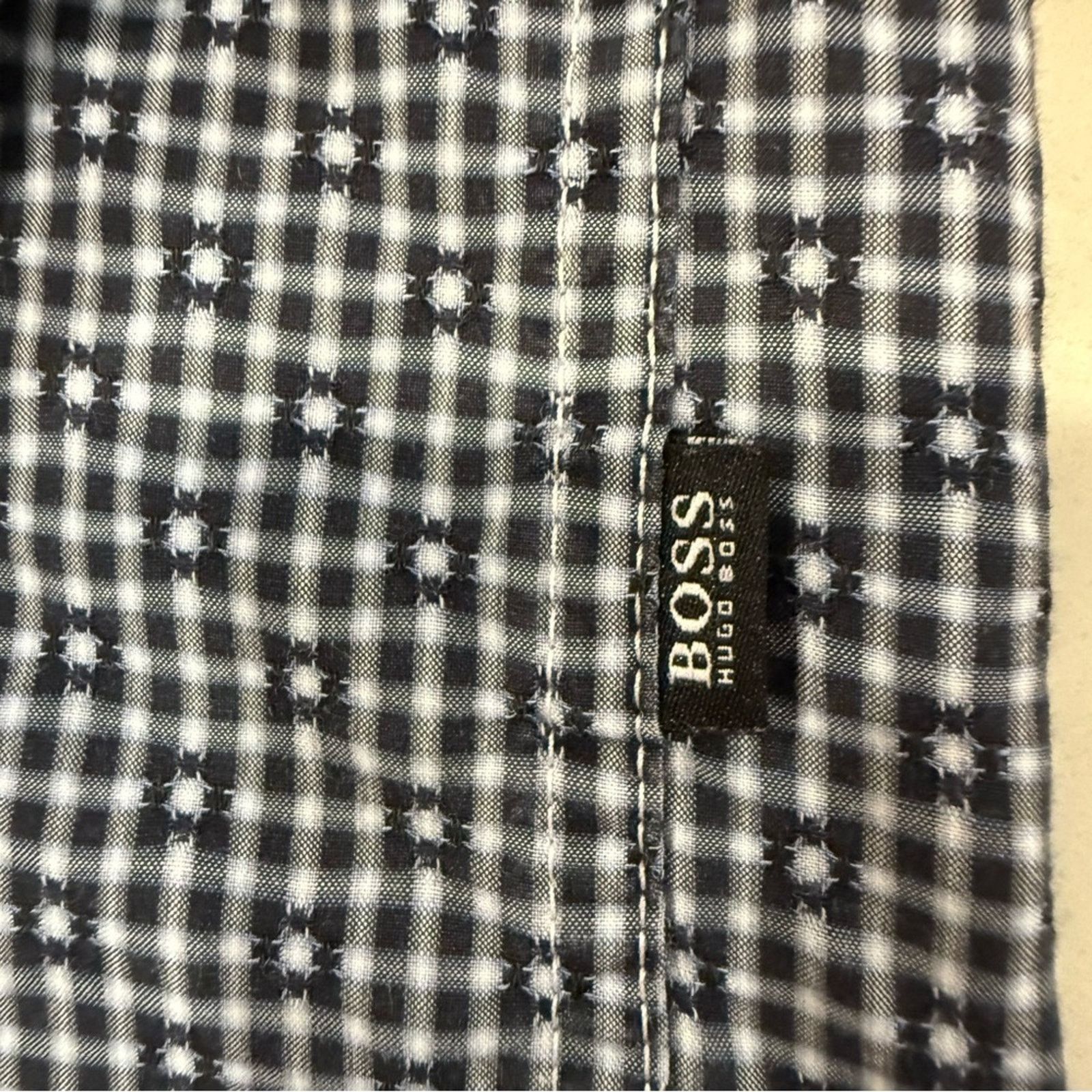Hugo Boss Hugo Boss Button Down Dress Shirt Mens XL Regular Fit Navy Size US XL / EU 56 / 4 - 3 Thumbnail