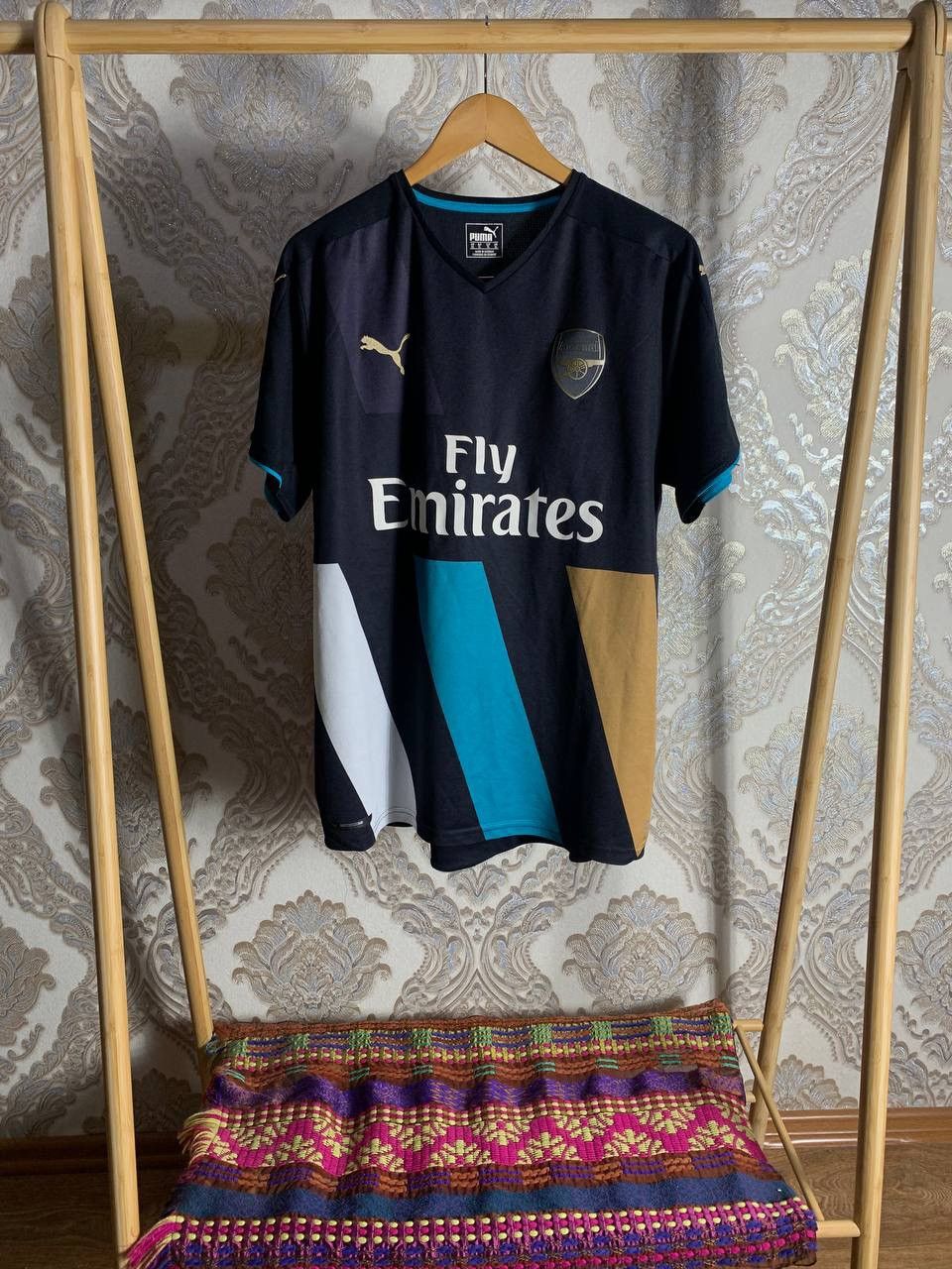 Puma VINTAGE PUMA FC ARSENAL LONDON ENGLAND SOCCER JERSEY RETRO Size US XL / EU 56 / 4 - 1 Thumbnail