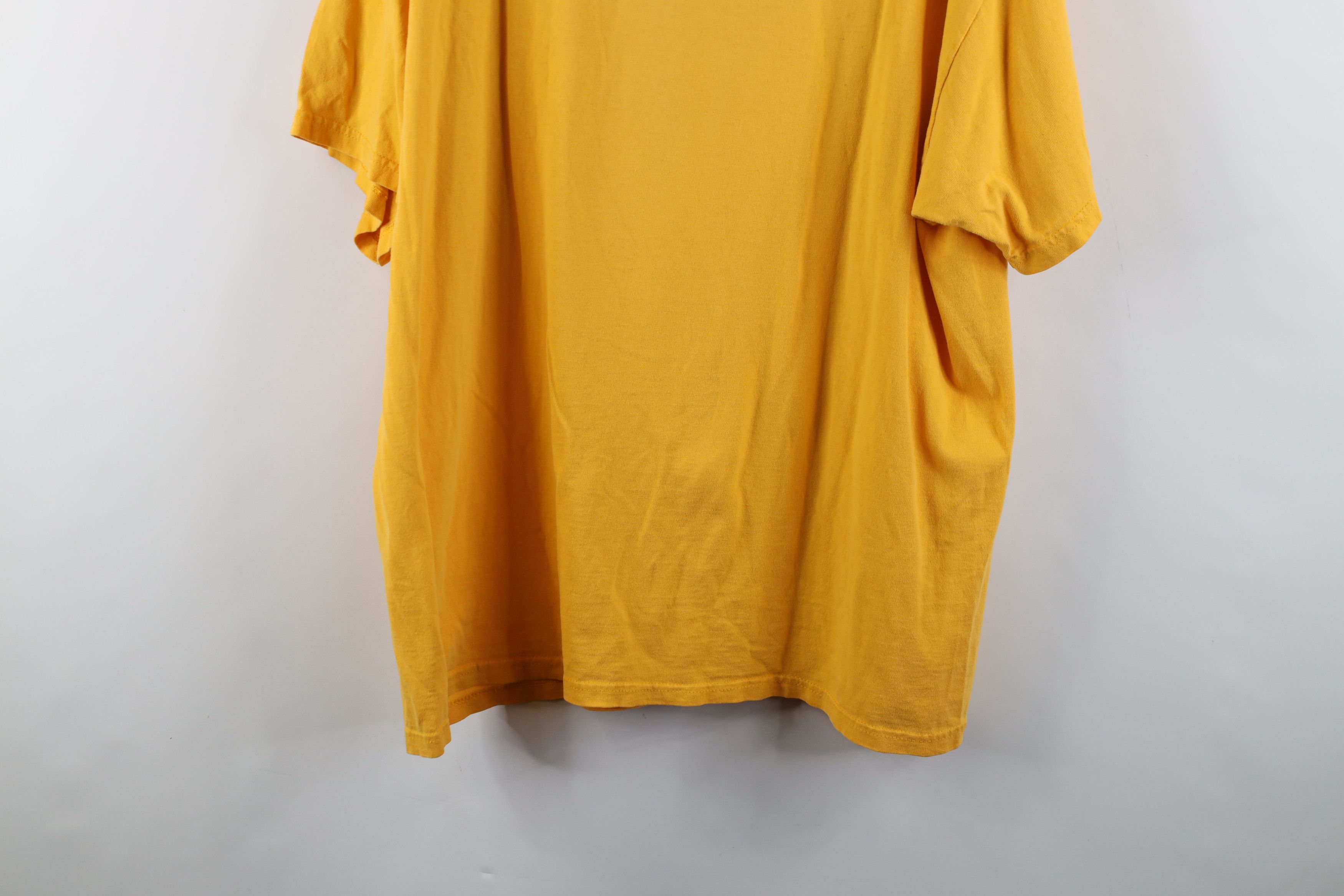 Vintage Vintage 90s Spell Out Script University of Michigan T-Shirt Size US XL / EU 56 / 4 - 13 Thumbnail