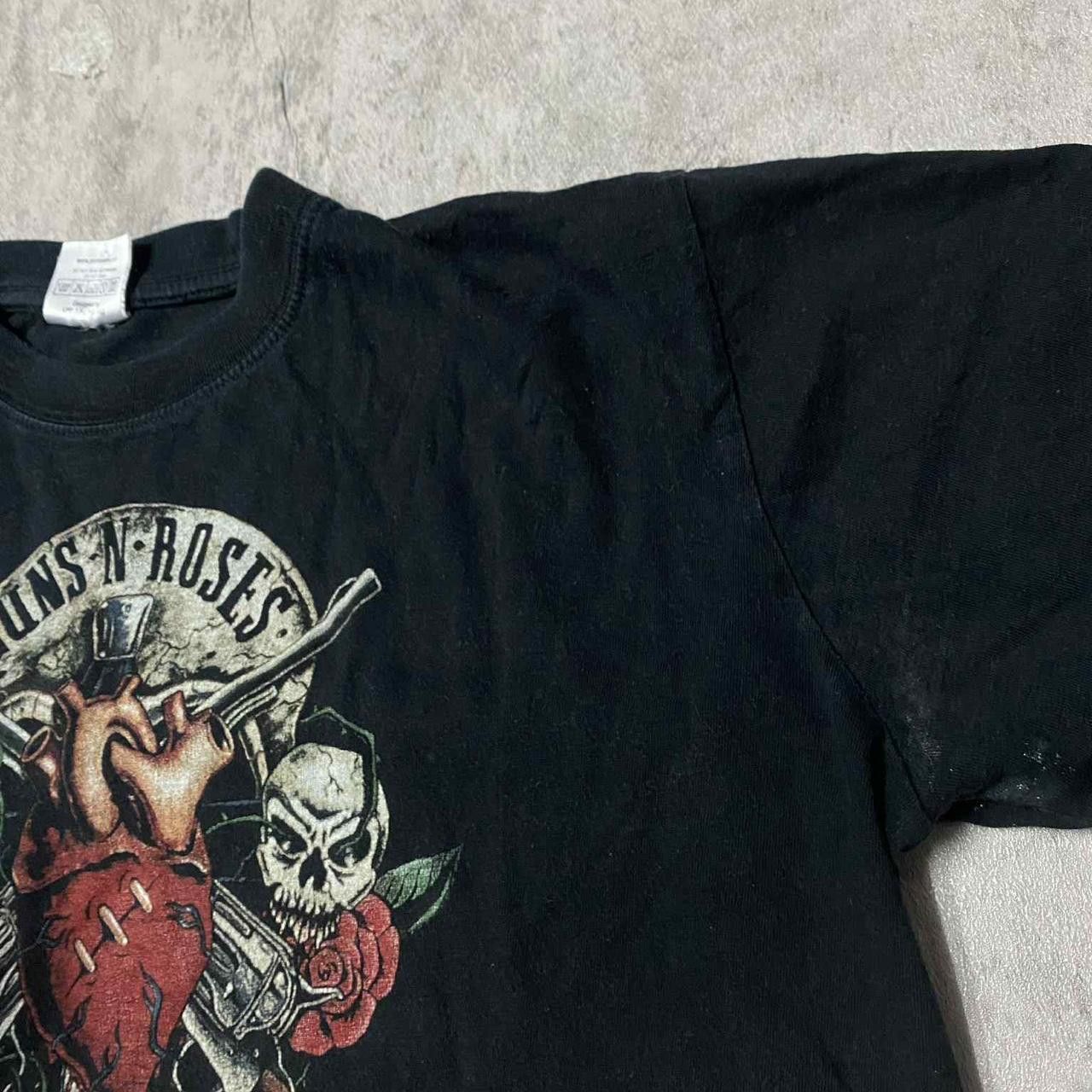 Other Black Guns N' Roses graphic tee with red accents #rocktee Size US M / EU 48-50 / 2 - 3 Thumbnail