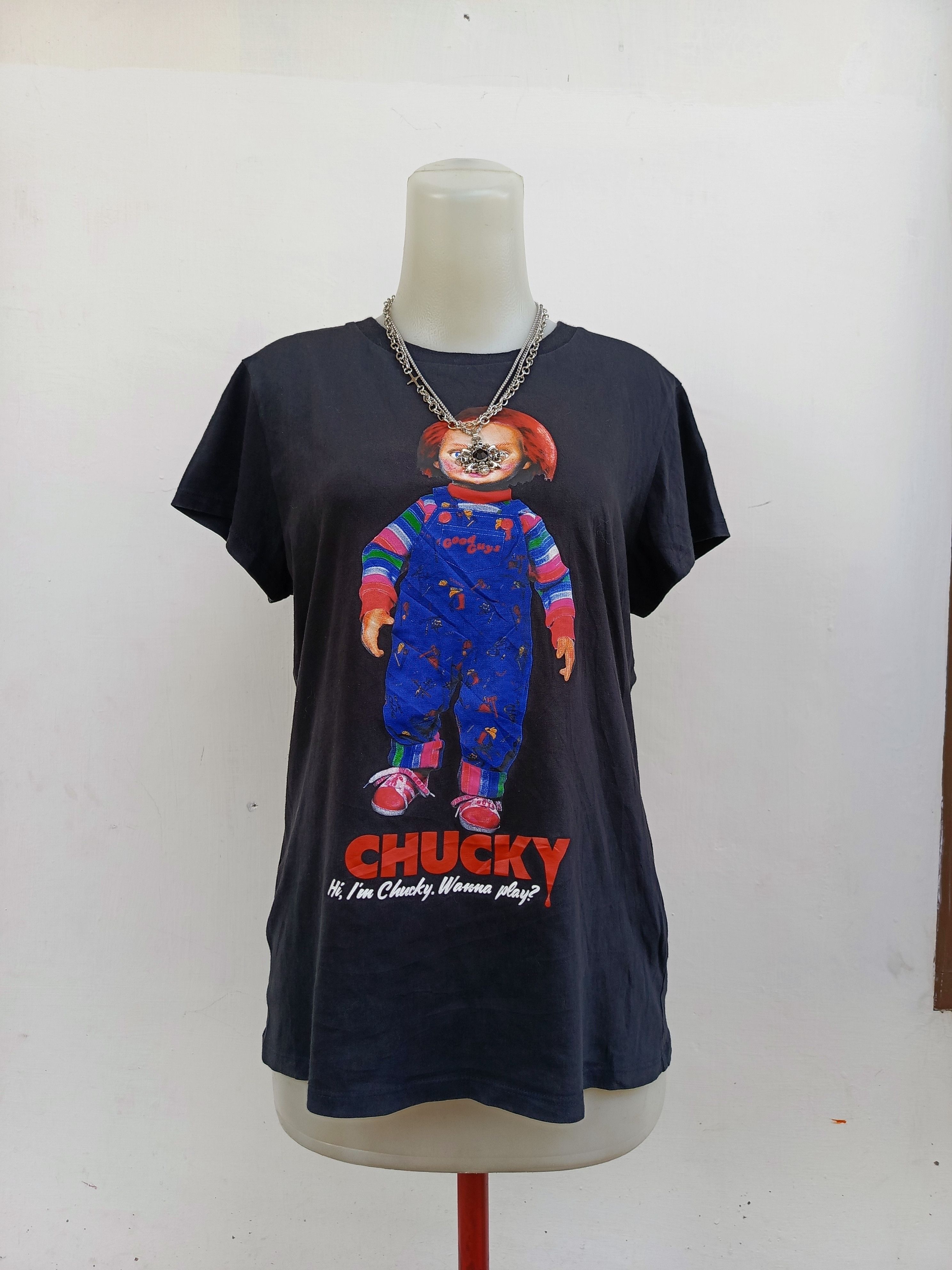 Japanese Brand Uniqlo Chucky T-Shirt “Wanna Play?” Graphic Tee Size L / US 10 / IT 46 - 1 Thumbnail