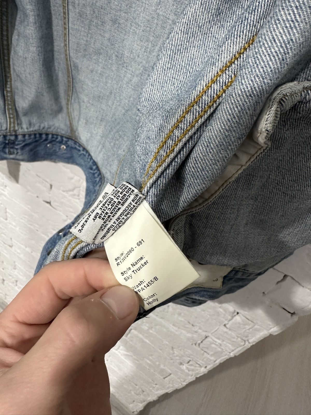 R13 R13 Sky Trucker Distressed Denim Holly Wash Women’s XS Size XS / US 0-2 / IT 36-38 - 14 Thumbnail