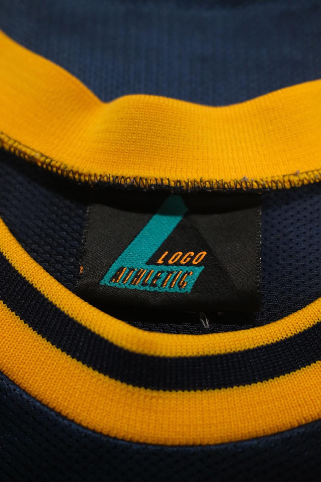 Logo Athletic 90's Logo Atheltic Michigan Wolverines #4 Basketball Jersey Size US XL / EU 56 / 4 - 3 Thumbnail