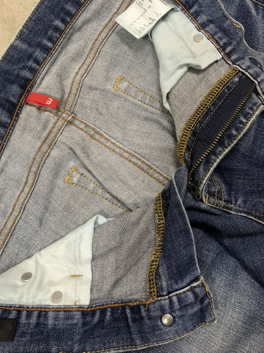 Undercover × Uniqlo Vintage Uniqlo S001 Straight Leg Distressed Grunge Jeans Size US 33 - 17 Thumbnail