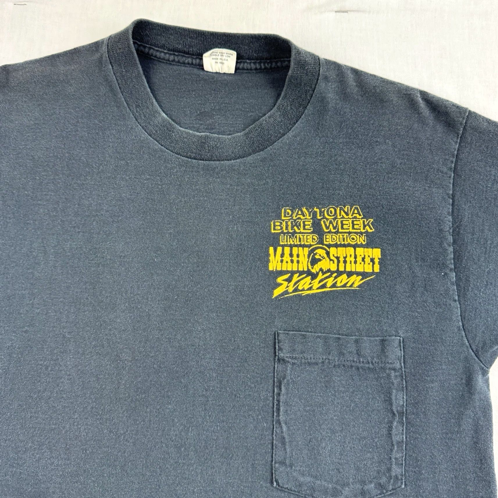 Vintage VINTAGE Belton Daytona Bike Week T-Shirt Adult Large Black Graphic Print 90s Motorcycle Mens Size US L / EU 52-54 / 3 - 4 Thumbnail