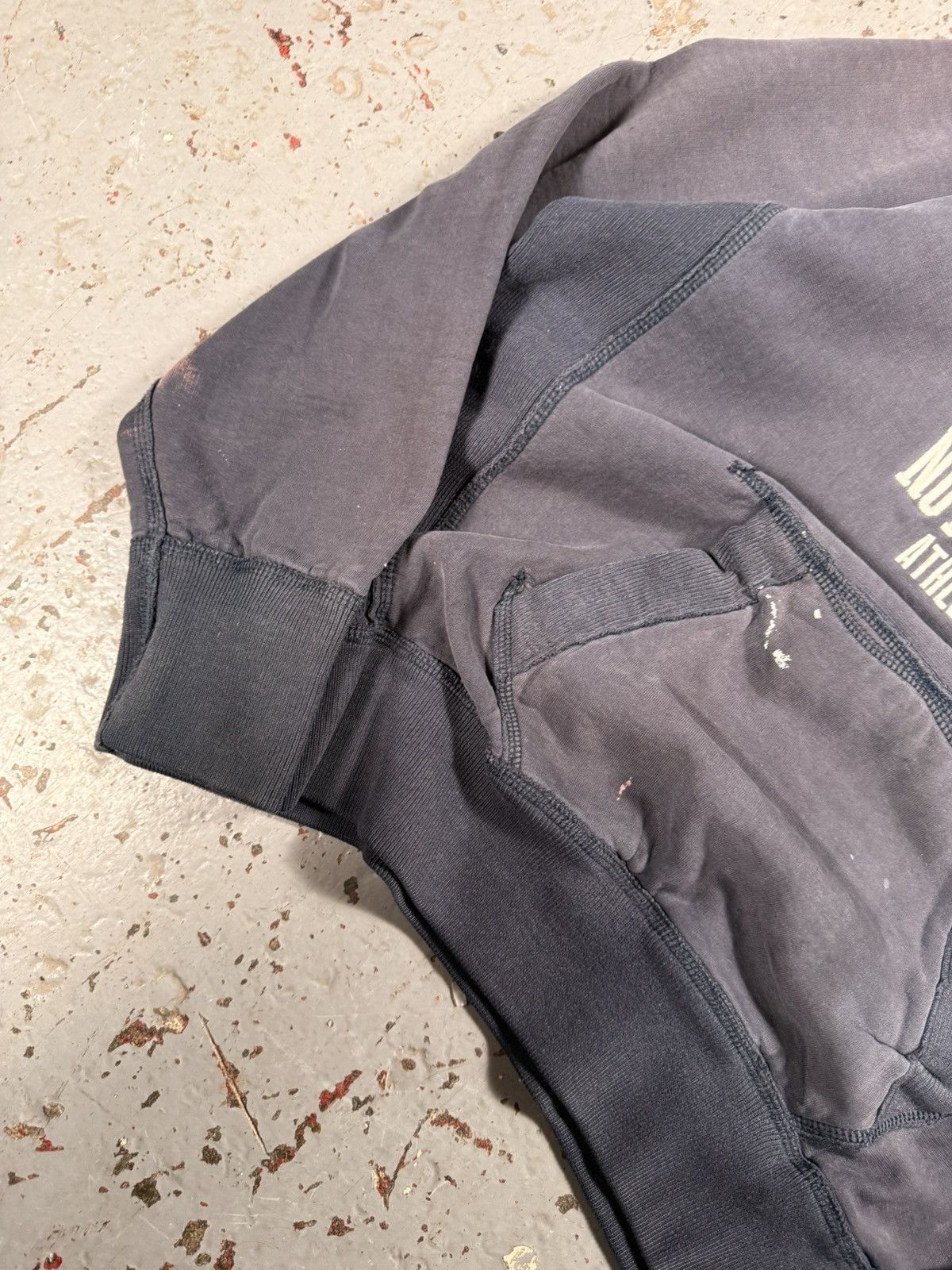 Other Vintage Distressed Sun Faded Notre Dame College Hoodie Size US M / EU 48-50 / 2 - 6 Thumbnail