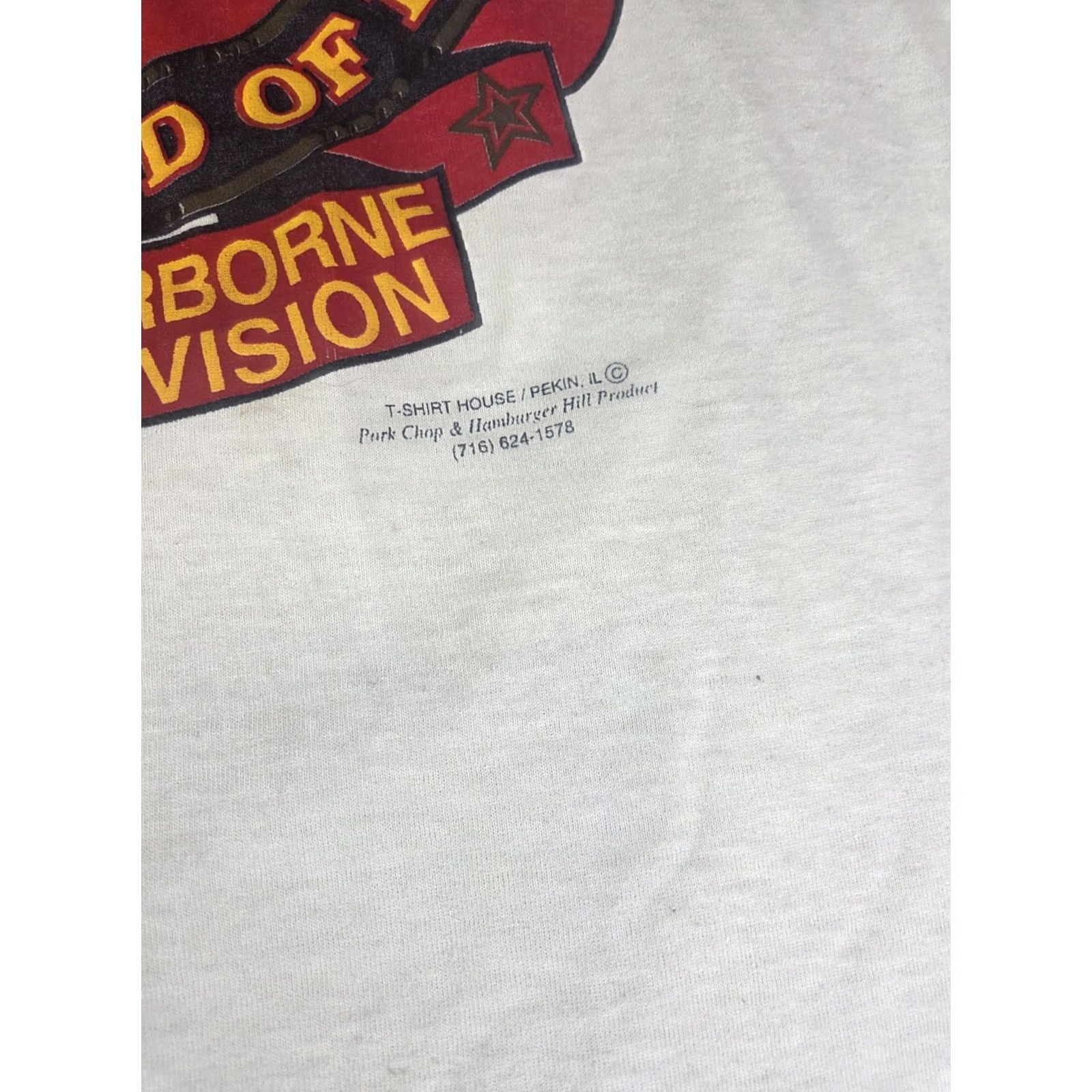 Vintage VINTAGE Airborne 101st Screaming Eagles T Shirt Men L White WWII Veteran Distressed Soldier Short Sleeve Size US L / EU 52-54 / 3 - 3 Thumbnail