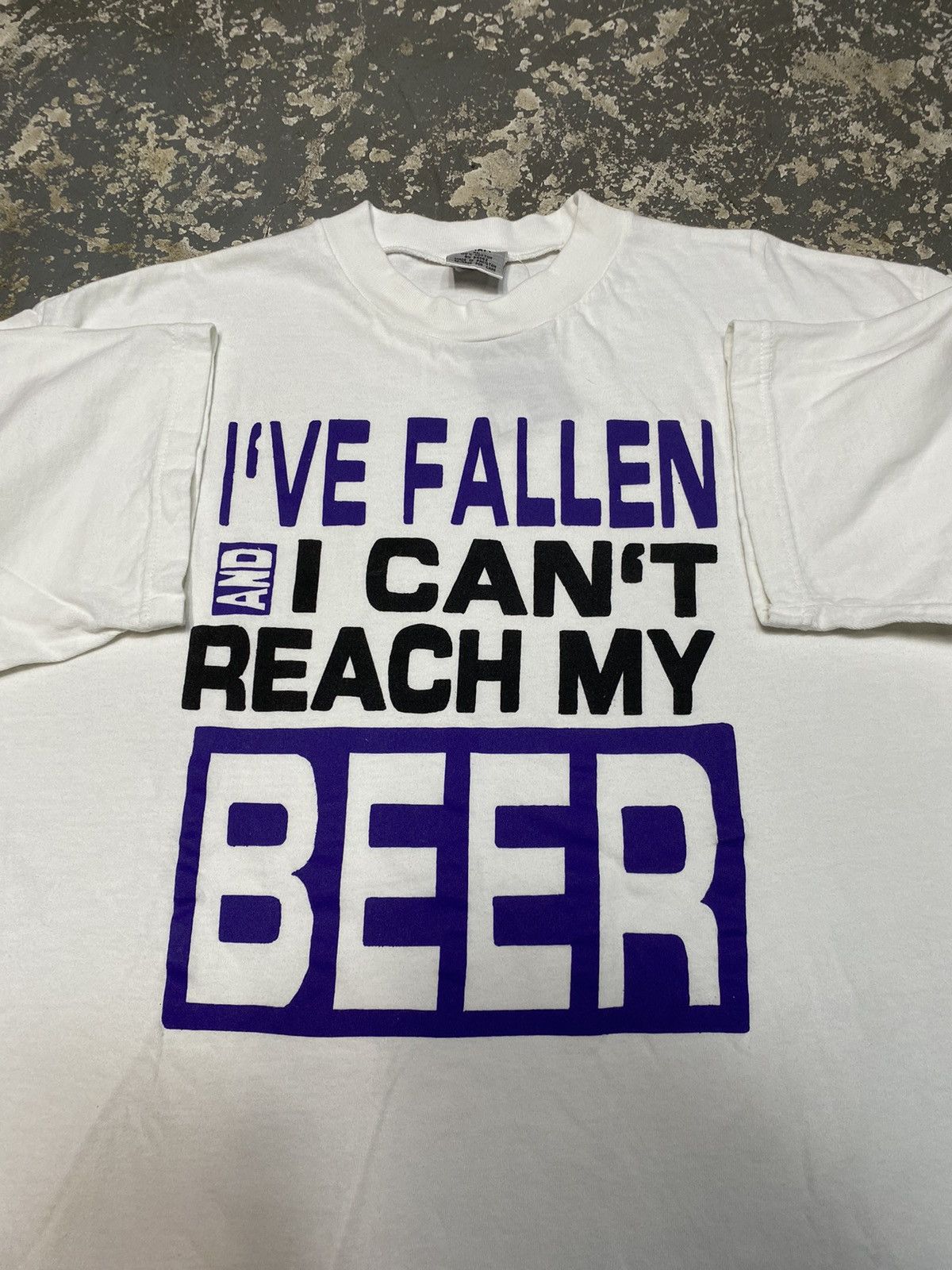 Japanese Brand × Vintage Vintage I’ve Fallen And Can’t Reach My Beer New 90s Tshirt Size US XL / EU 56 / 4 - 3 Thumbnail