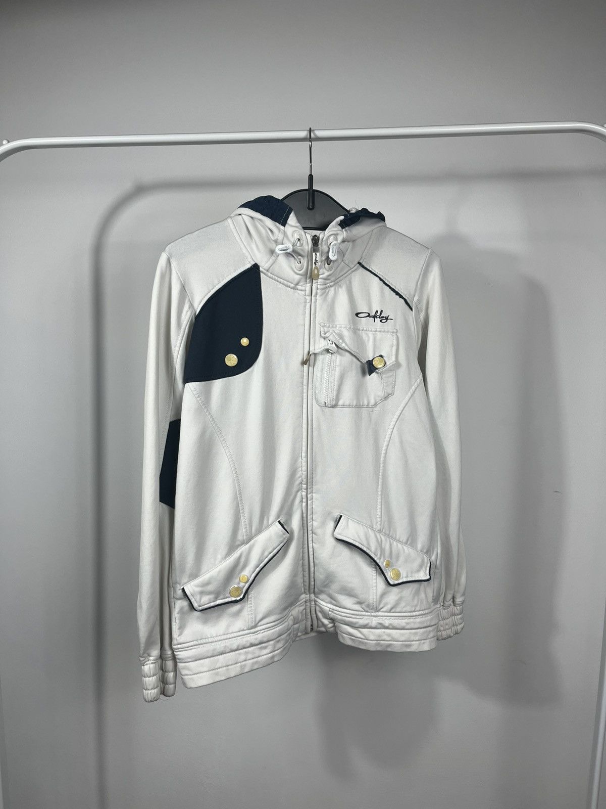 Oakley Oakley white zip-up hoodie jacket with pockets size S/ Size US S / EU 44-46 / 1 - 1 Thumbnail