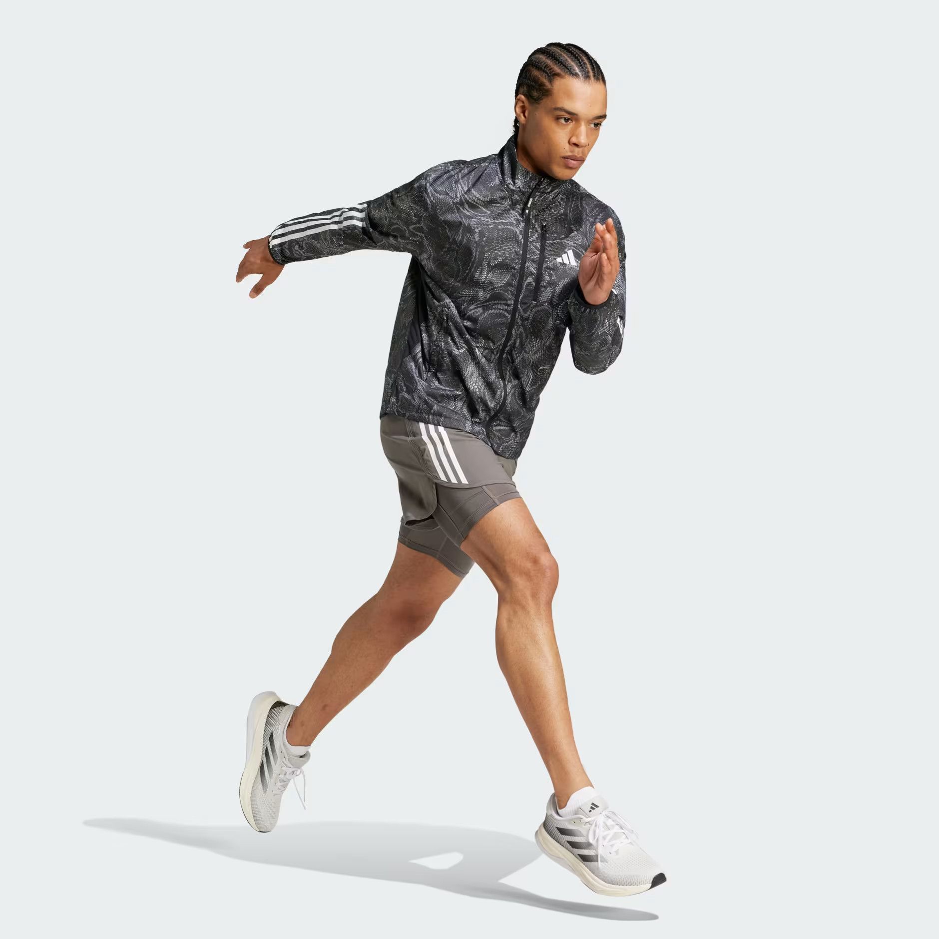 Adidas o1mle0426 Own The Run Jacket in Black Size US XS / EU 42 / 0 - 3 Thumbnail