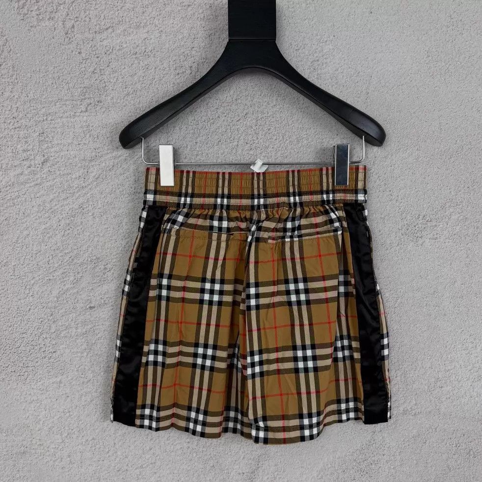 Burberry Burberry Check Track Shorts 36 New Size US 36 / EU 52 - 2 Thumbnail
