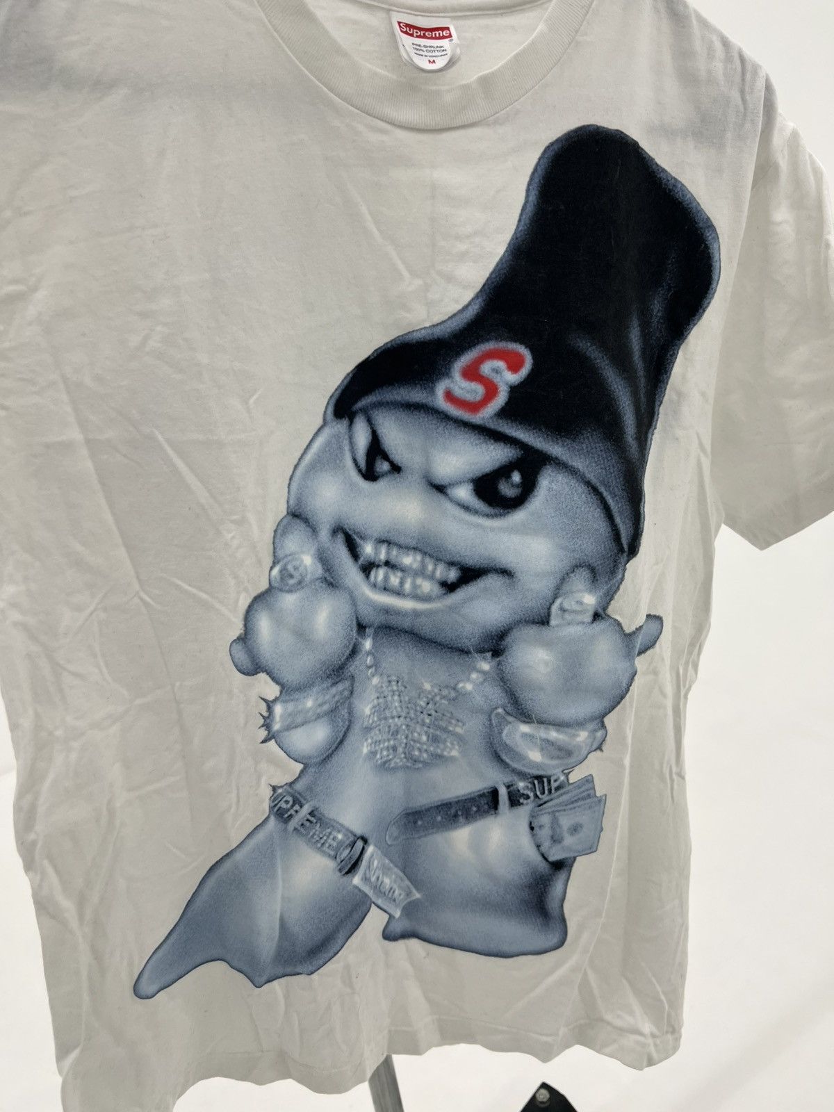 supreme art dealer tee