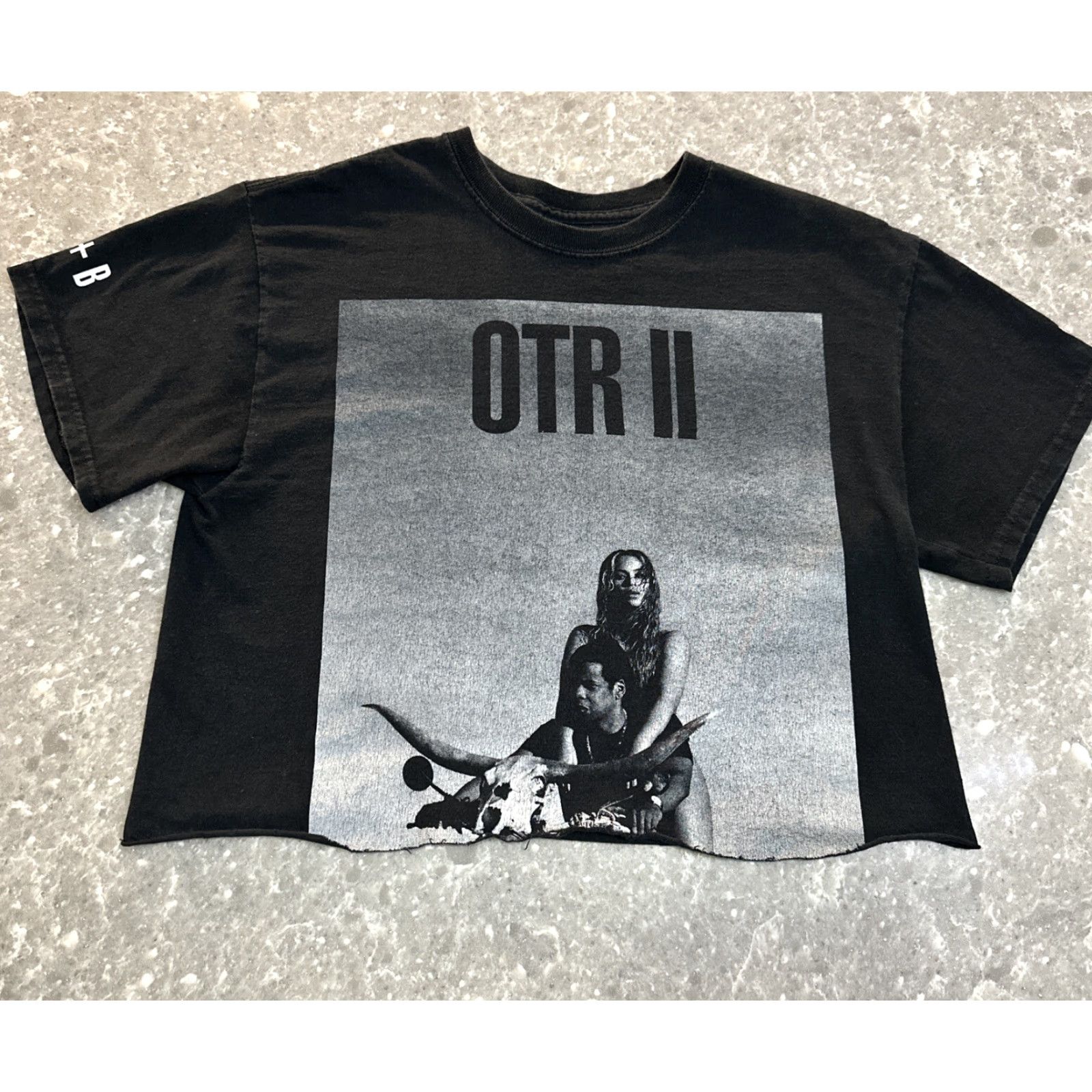 Vintage OTR II On The Run Jay Z Beyonce 2018 Concert Shirt Adult M Black J+B On The Run (CUT OFF) Size US M / EU 48-50 / 2 - 2 Thumbnail