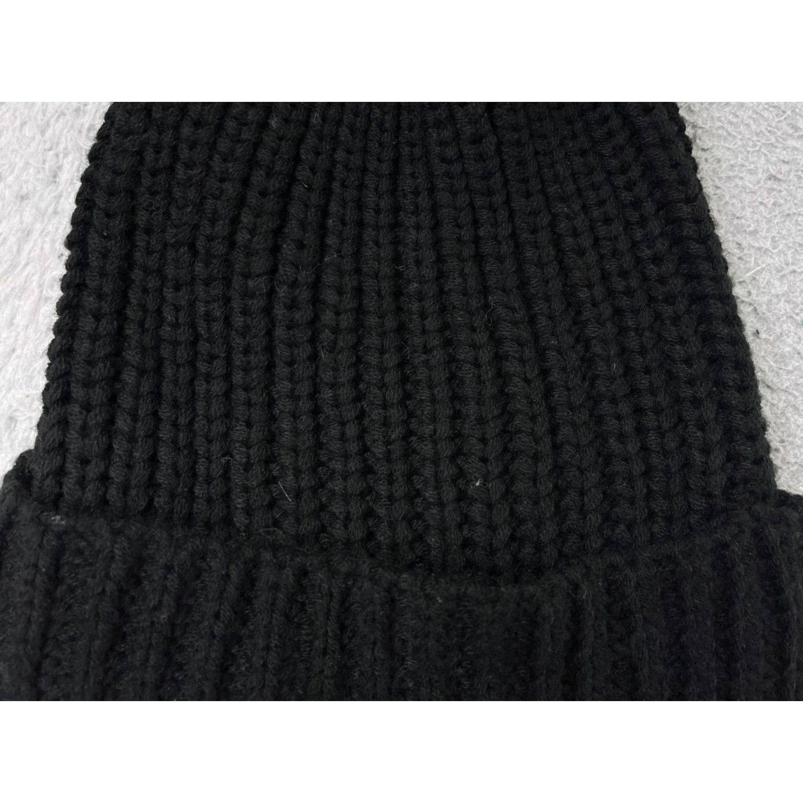 Vintage Womens Beanie Hat One Size Black Blue Knit Acrylic Polyester Winter Ski Pom Beanie - Activewear Women's Outdoors Winter Accessories Size ONE SIZE - 2 Thumbnail